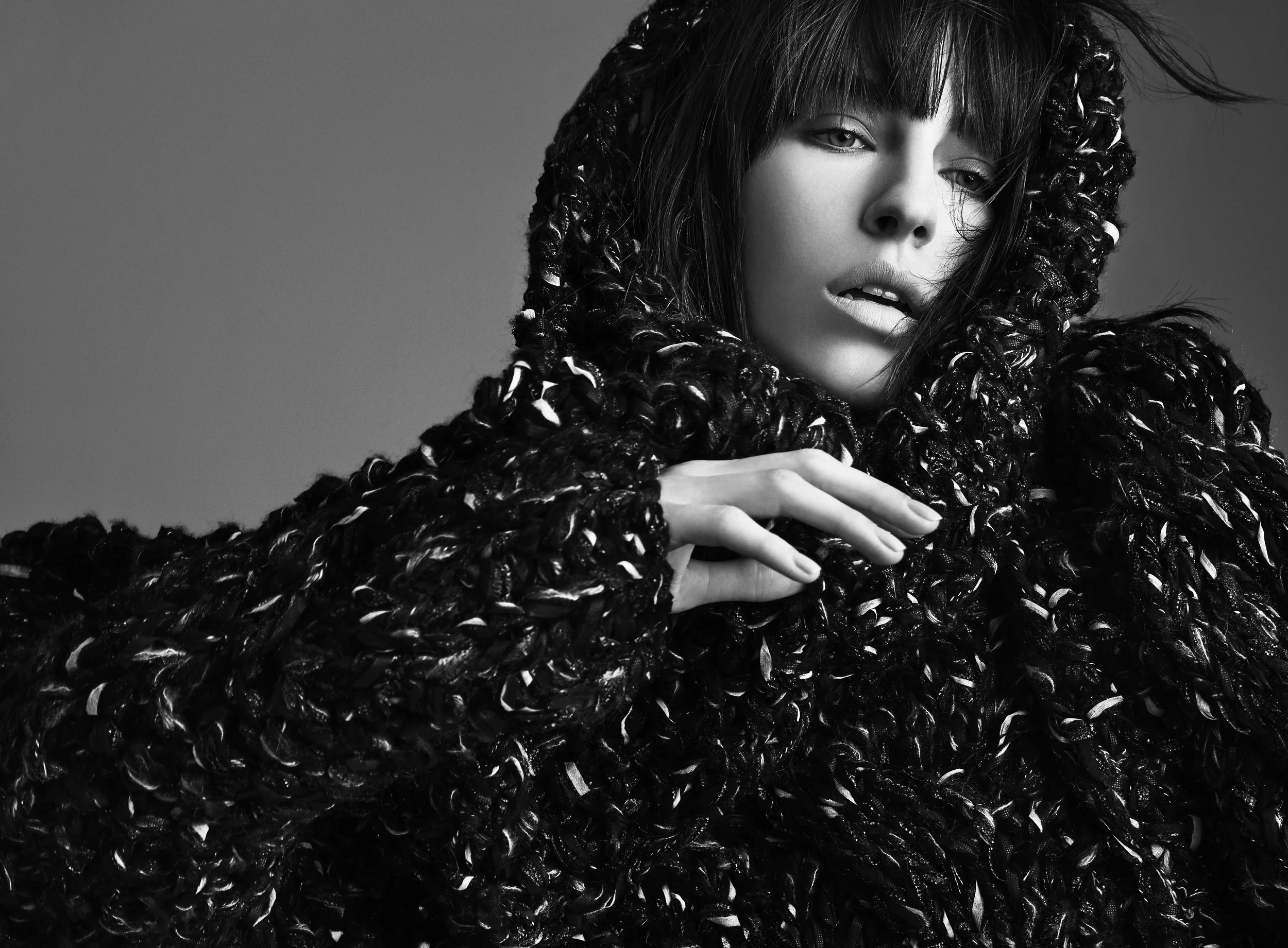 1019 SHO 07C FASHION BLACKWHITE_1008.jpg