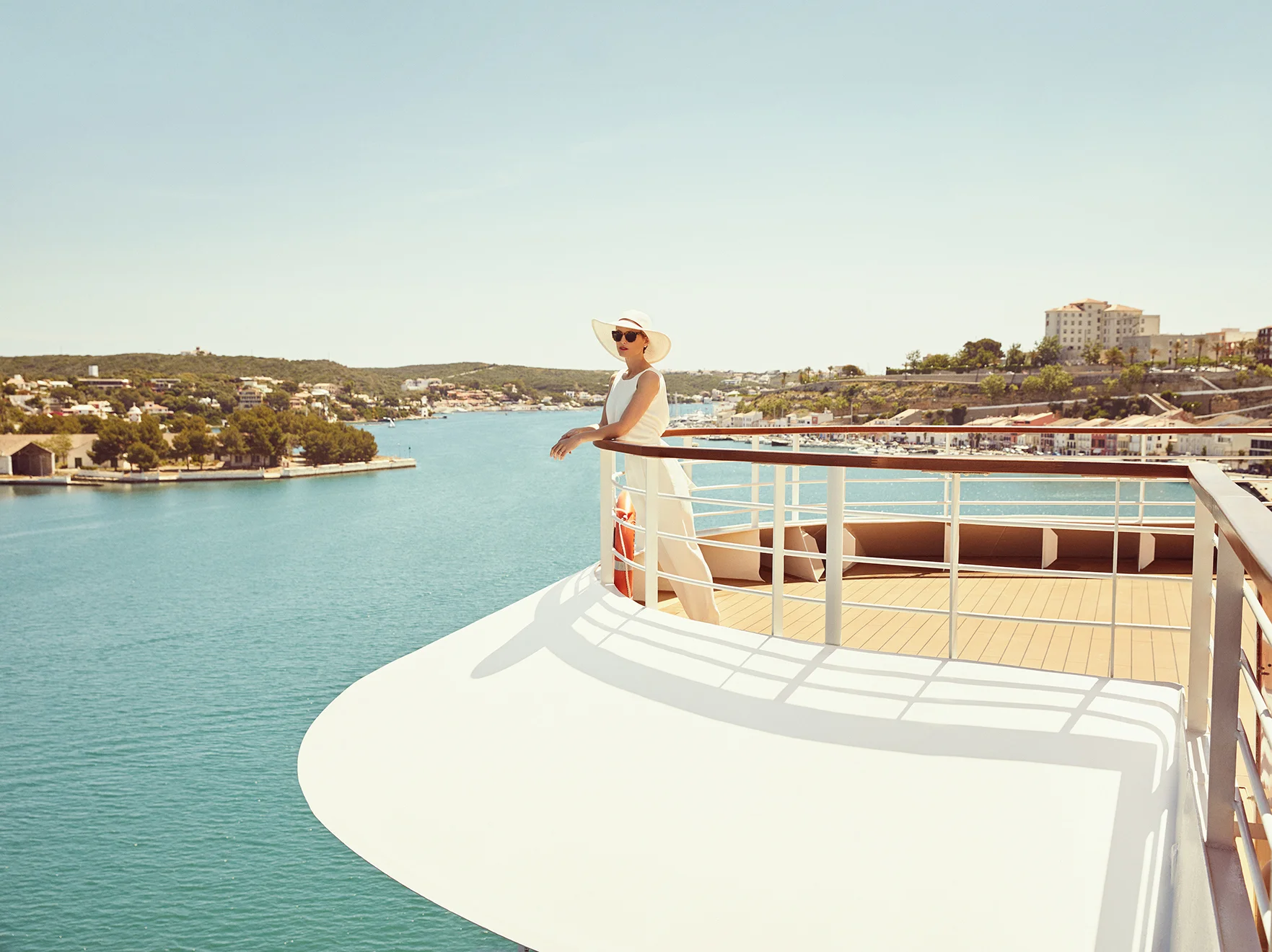 SEA_ENC_SH17_OBSERVATION_BAR_DECK_0130 copy.jpg