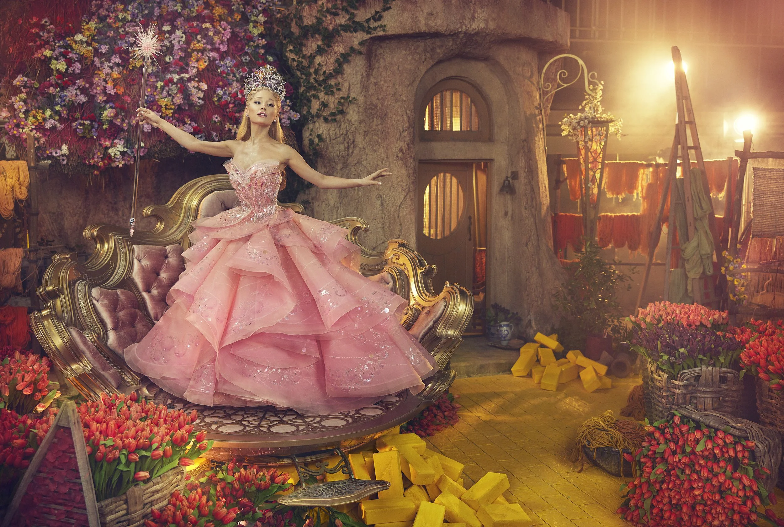 20240129_SH_GERSHWIN_Editorial_04_GLINDA_MunchkinlandVig_0026v5 copy.jpg