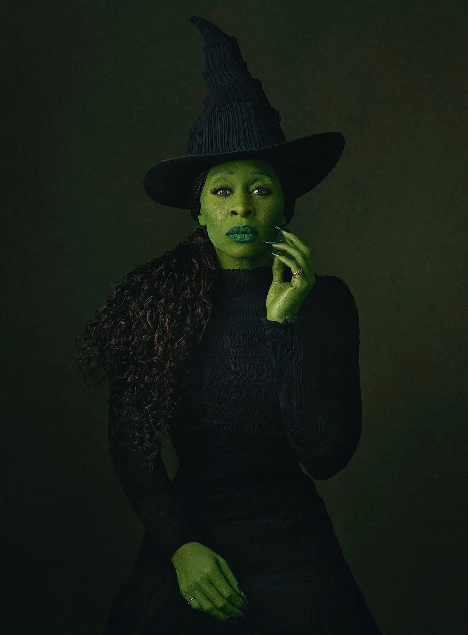 20240129_SH_GERSHWIN_Editorial_08_ELPHABA_Green_0066_v1+copy.jpg