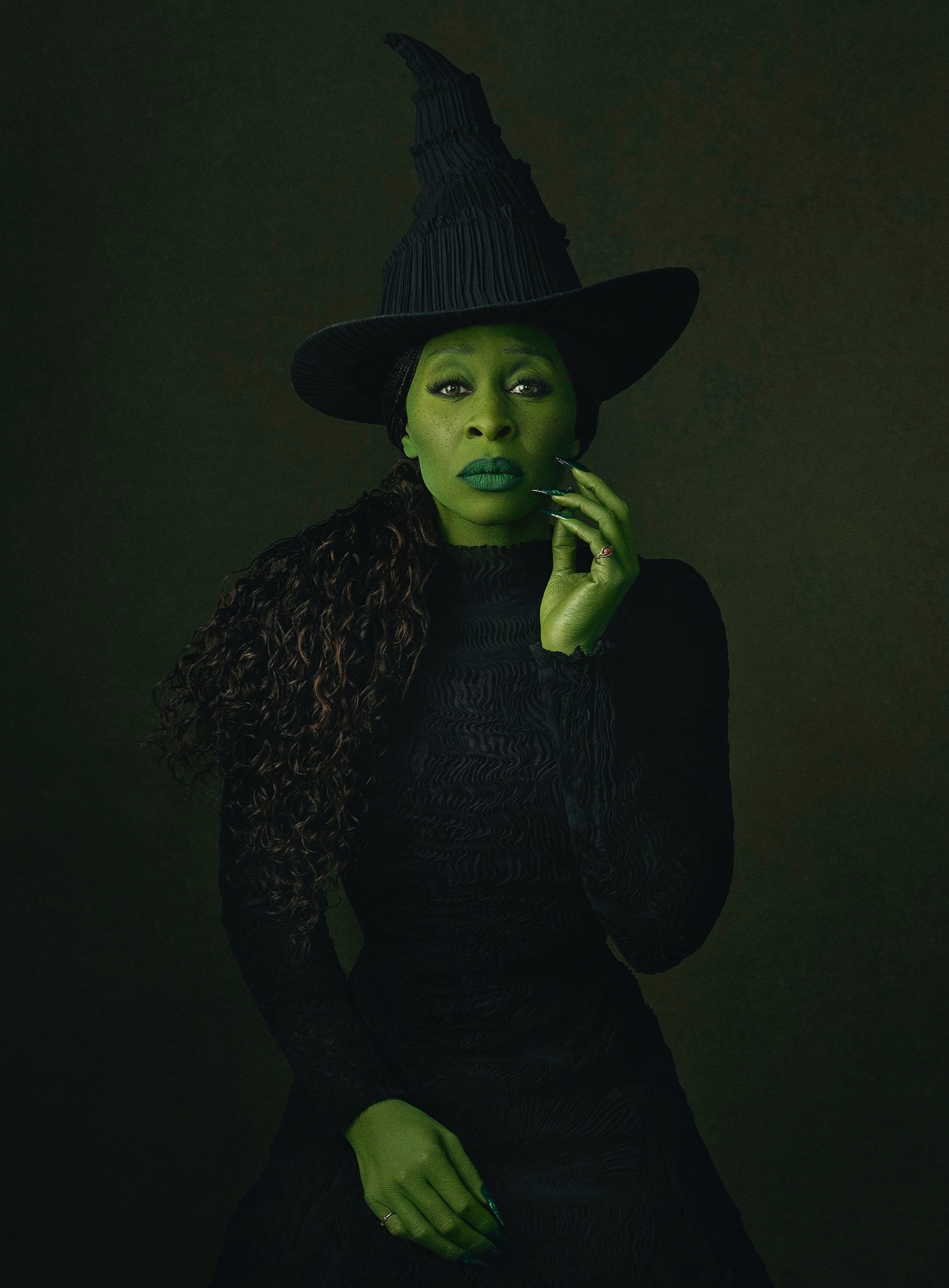 20240129_SH_GERSHWIN_Editorial_08_ELPHABA_Green_0066_v1+copy.jpg
