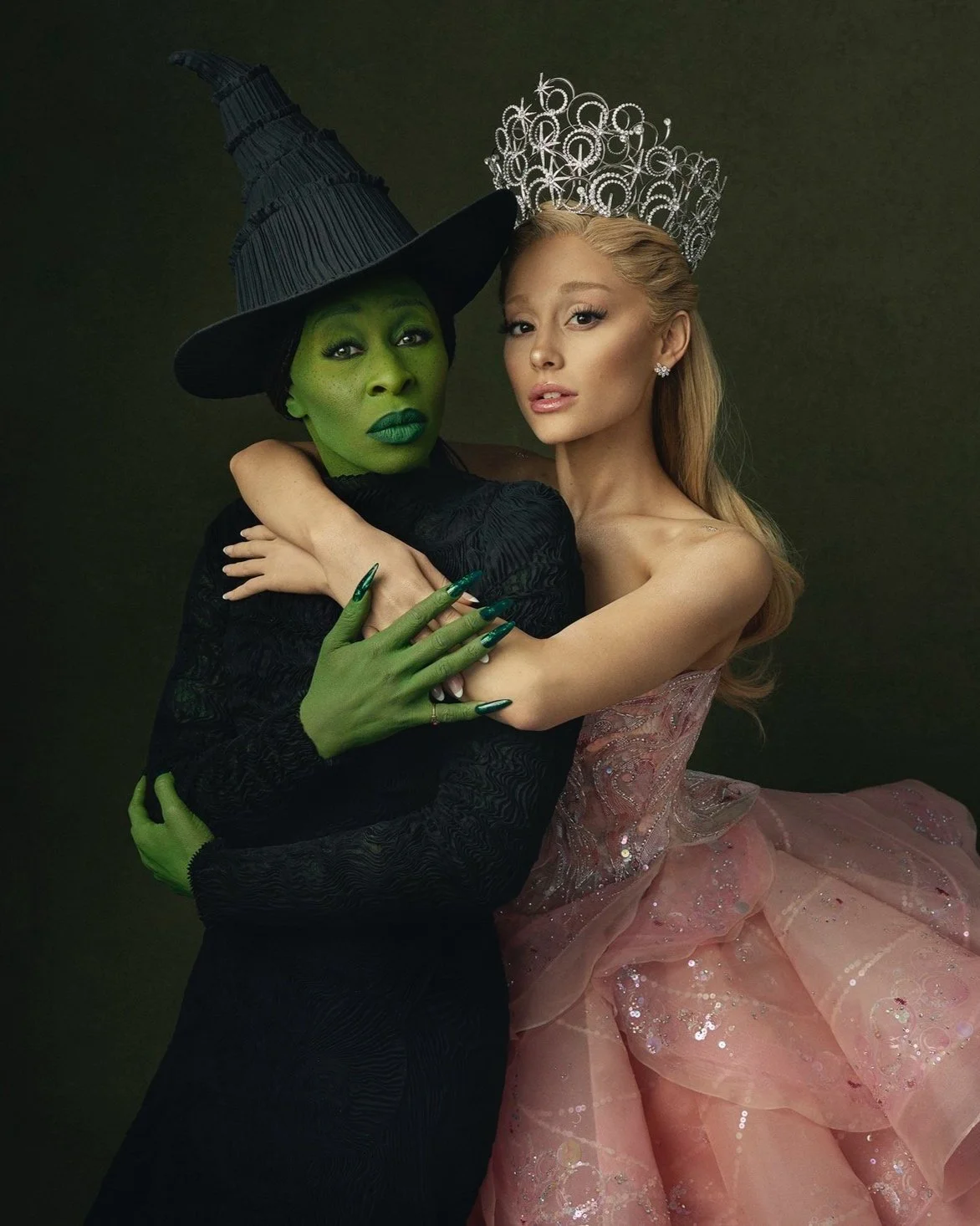 20240129_SH_GERSHWIN_Editorial_07_ELPHABA%2526GLINDA_Green_0075%252B2_v2%252Bcopy.jpg