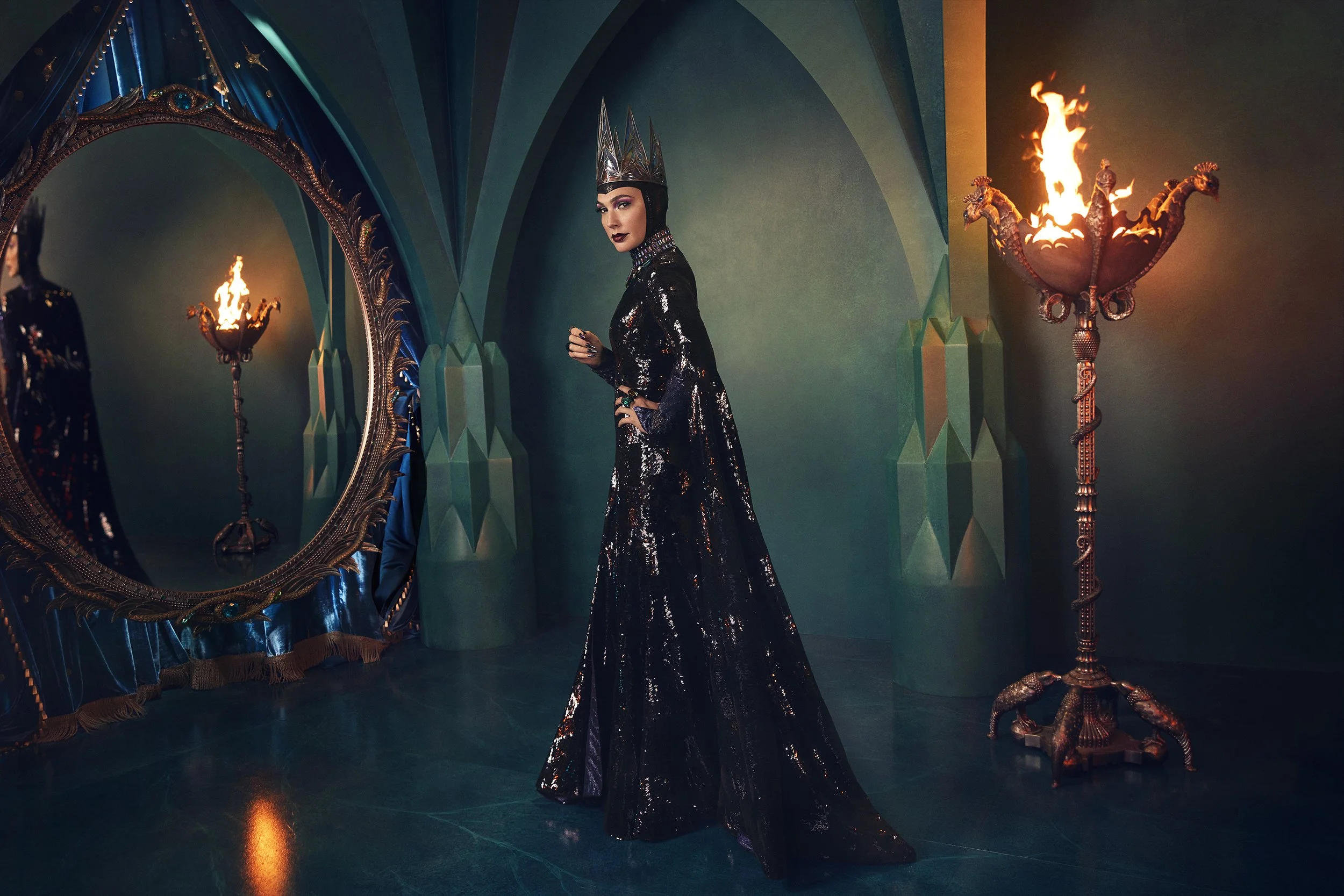 MER_PUB_EVIL-QUEEN_000151_v1_QC copy.jpg