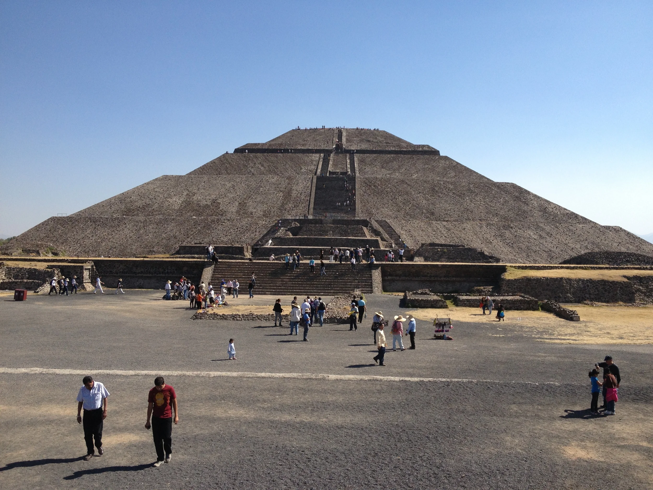 IMG_1338 Teotihuacan temple of the sun.JPG