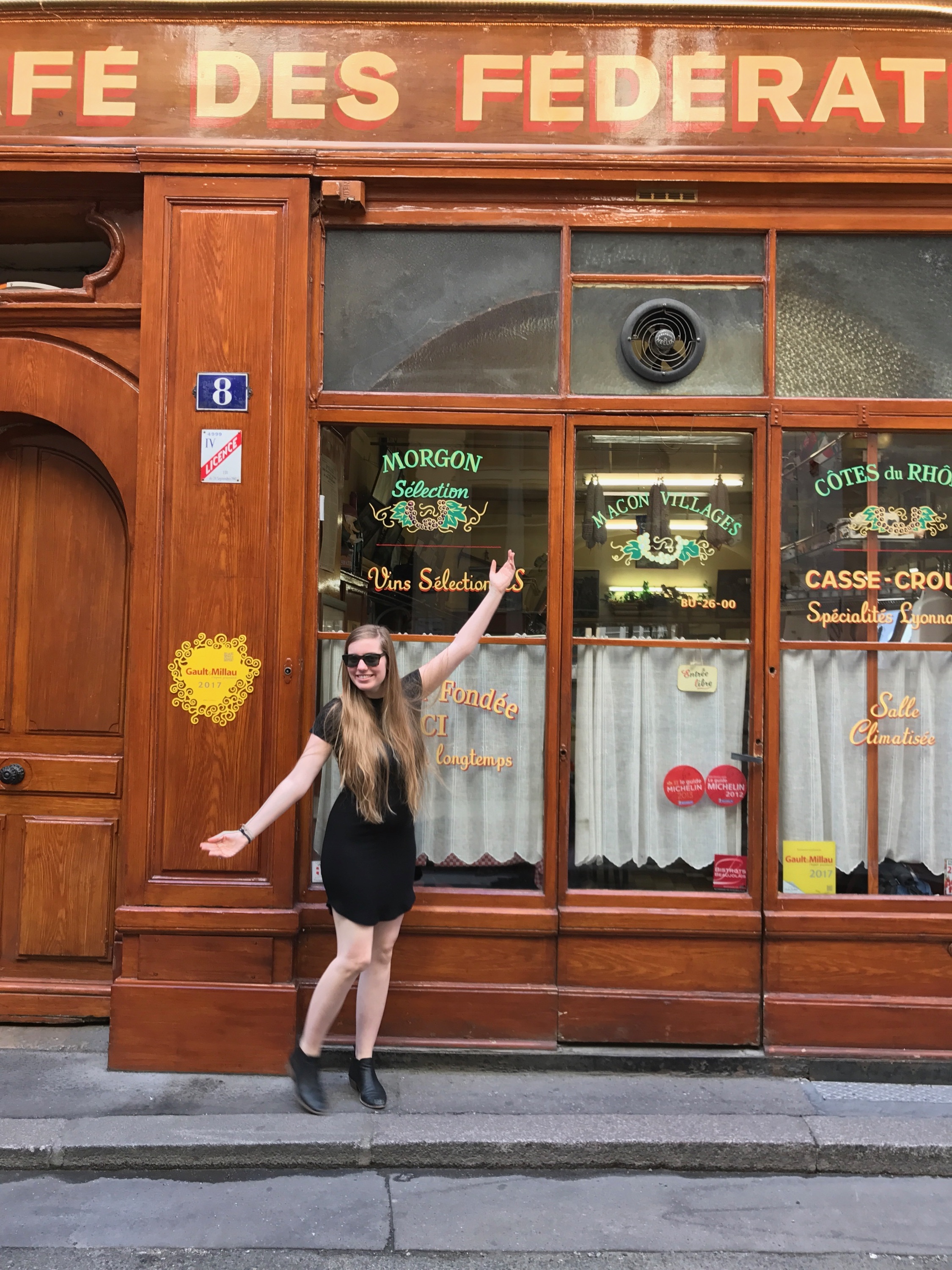 Cafe des Federations in Lyon, France.JPG