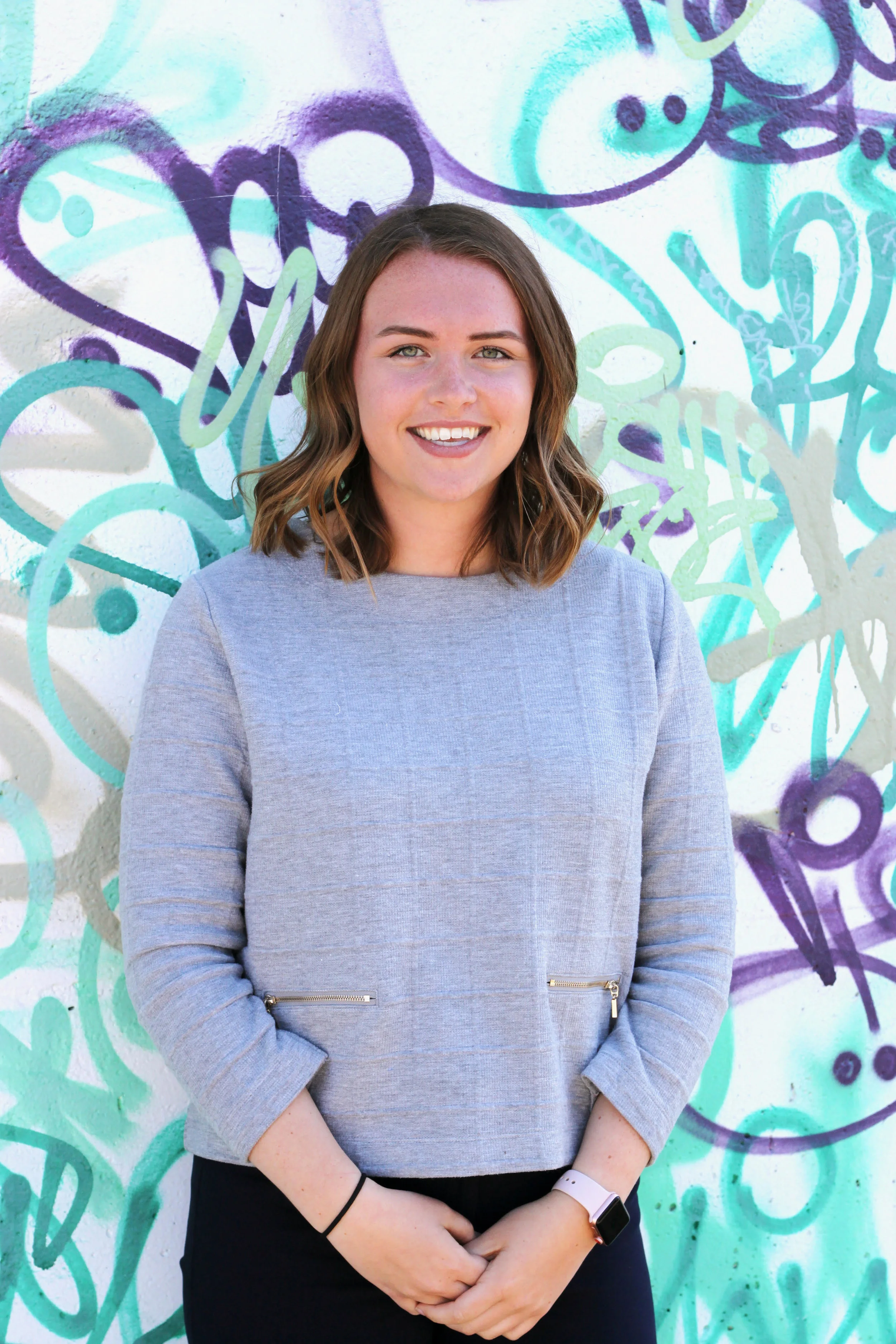 julia_hundley_headshot.jpg