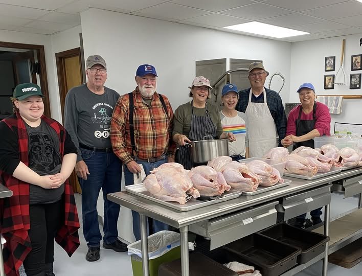 Thanksgiving prep crew.jpg