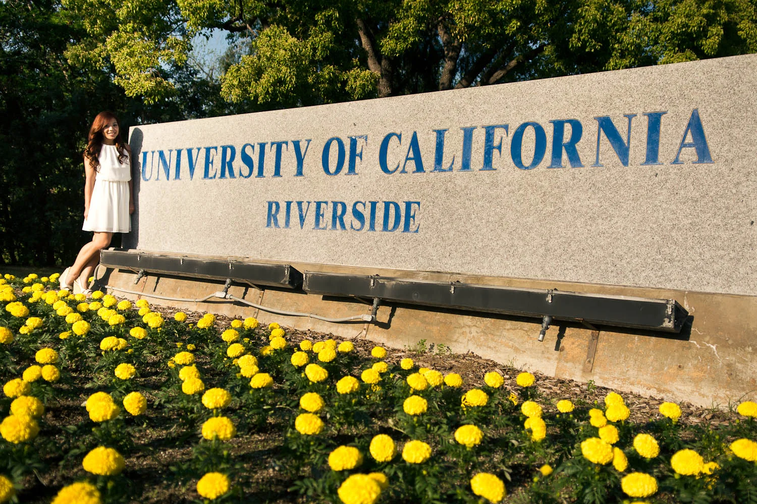 Bryan-Miraflor-Photography-Dee-Dee-Grad-Portraits-UC-Riverside-0003.jpg