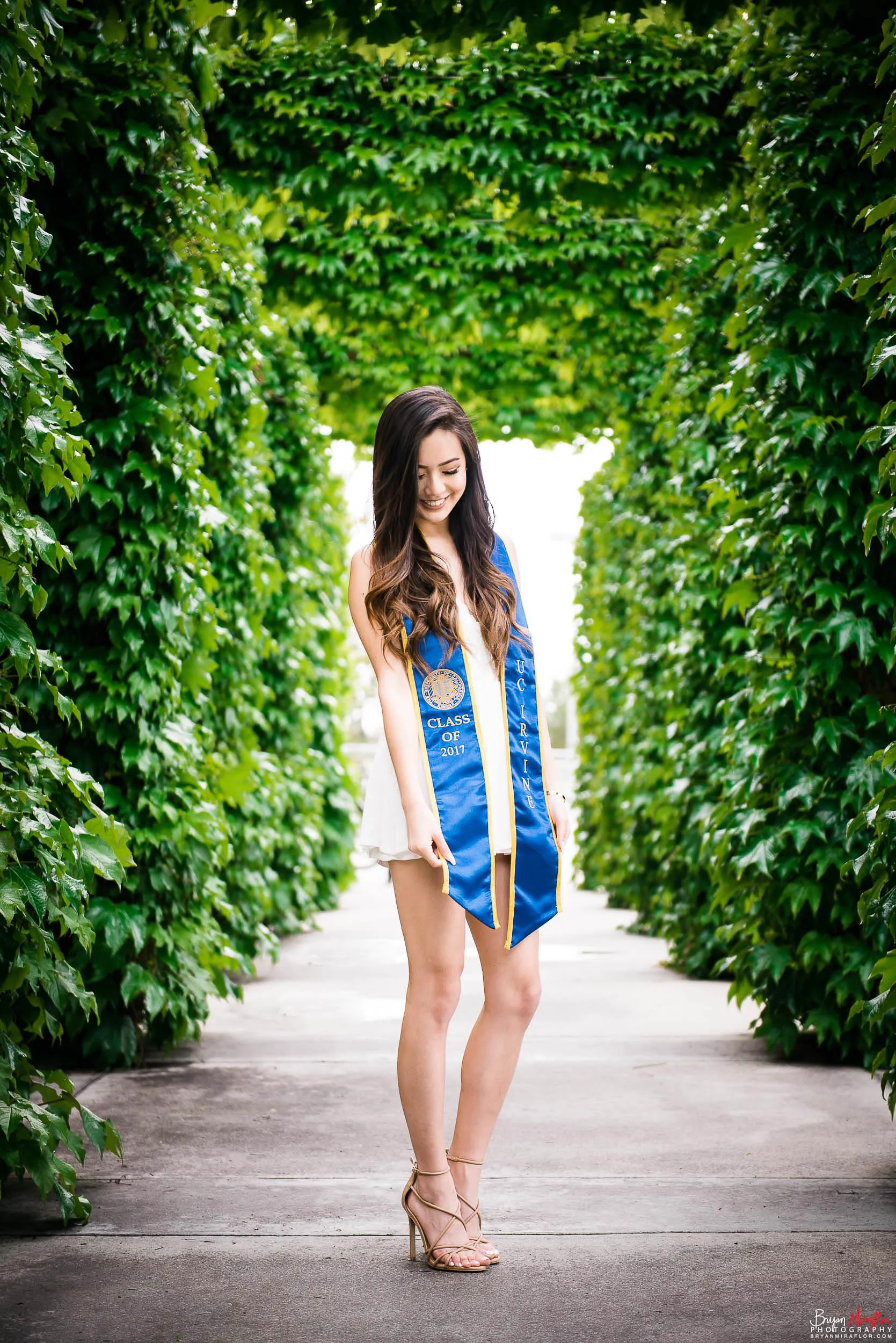 20-Bryan-Miraflor-Photography-Karen-Grad-Portraits-UC-Irvine-aKDPhi-20170507-224.jpg