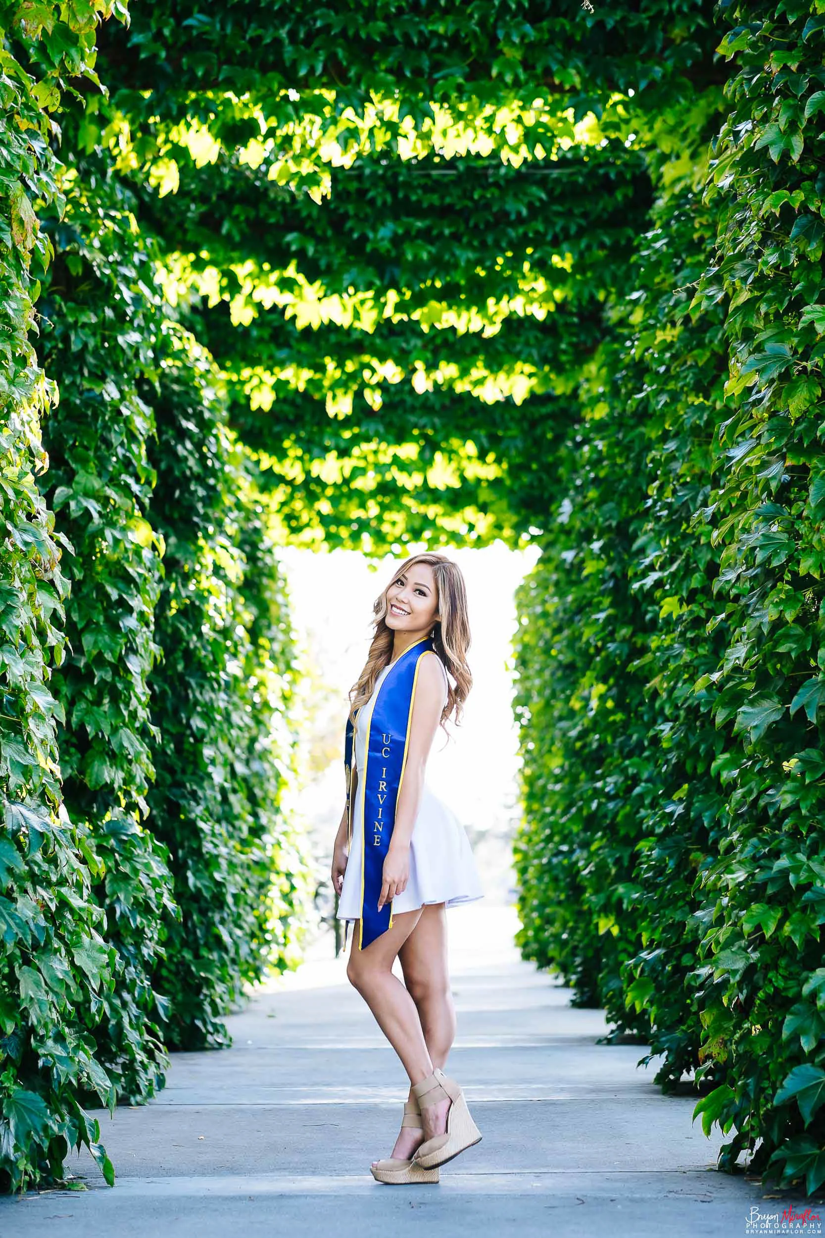 89-Bryan-Miraflor-Photography-Erica-Law-Grad-Portraits-UC-Irvine-20150606-0039.jpg