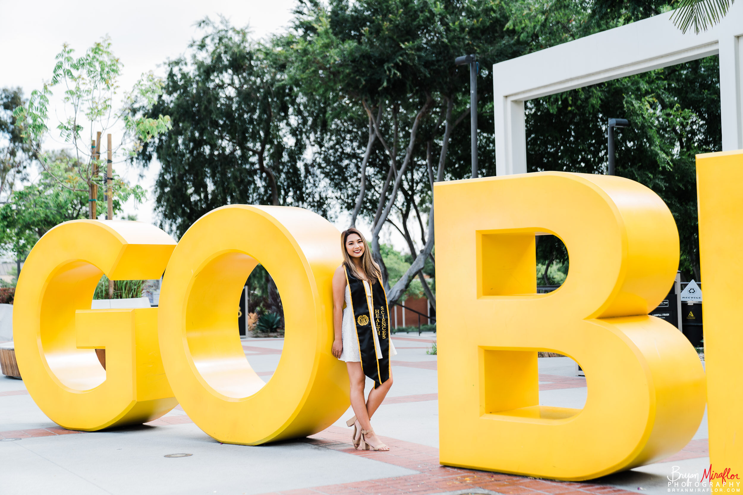 Bryan-Miraflor-Photography-CSULB-Grad-Portraits-Go-Beach-004.jpg