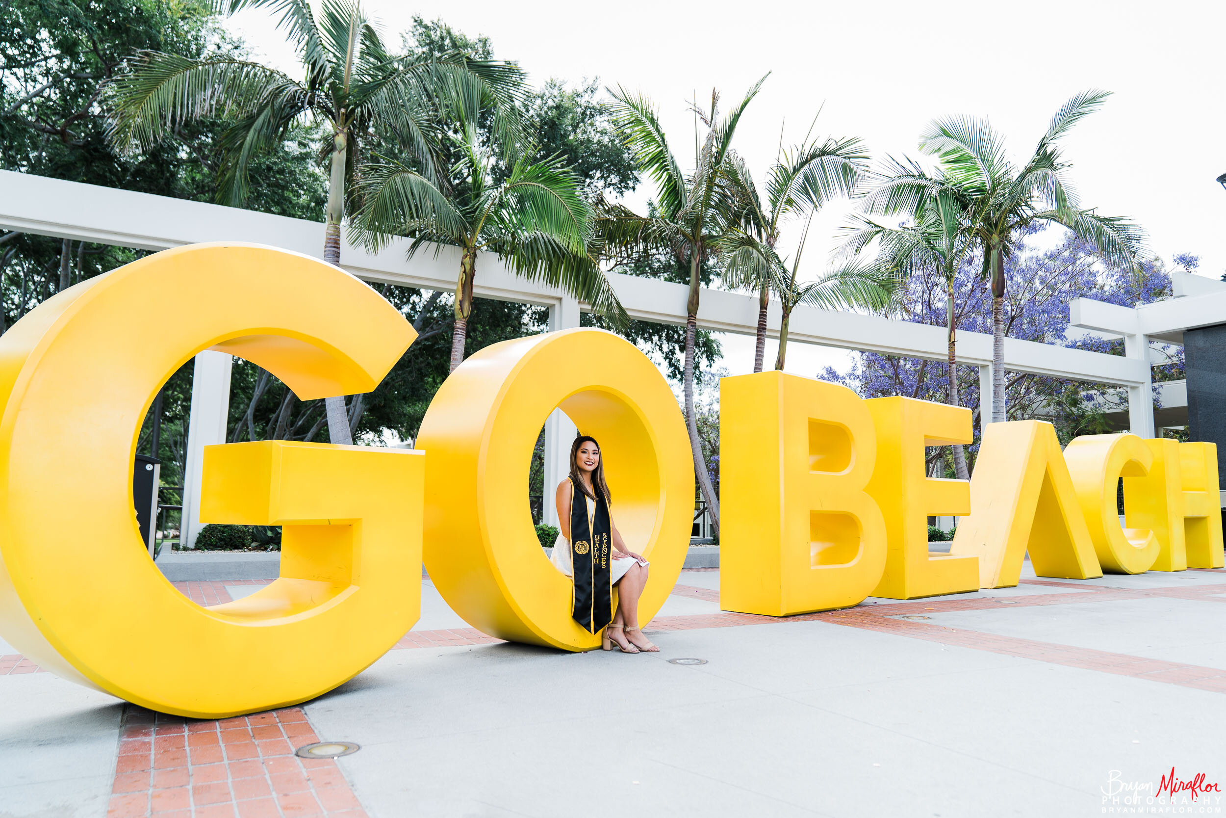 Bryan-Miraflor-Photography-CSULB-Grad-Portraits-Go-Beach-002.jpg