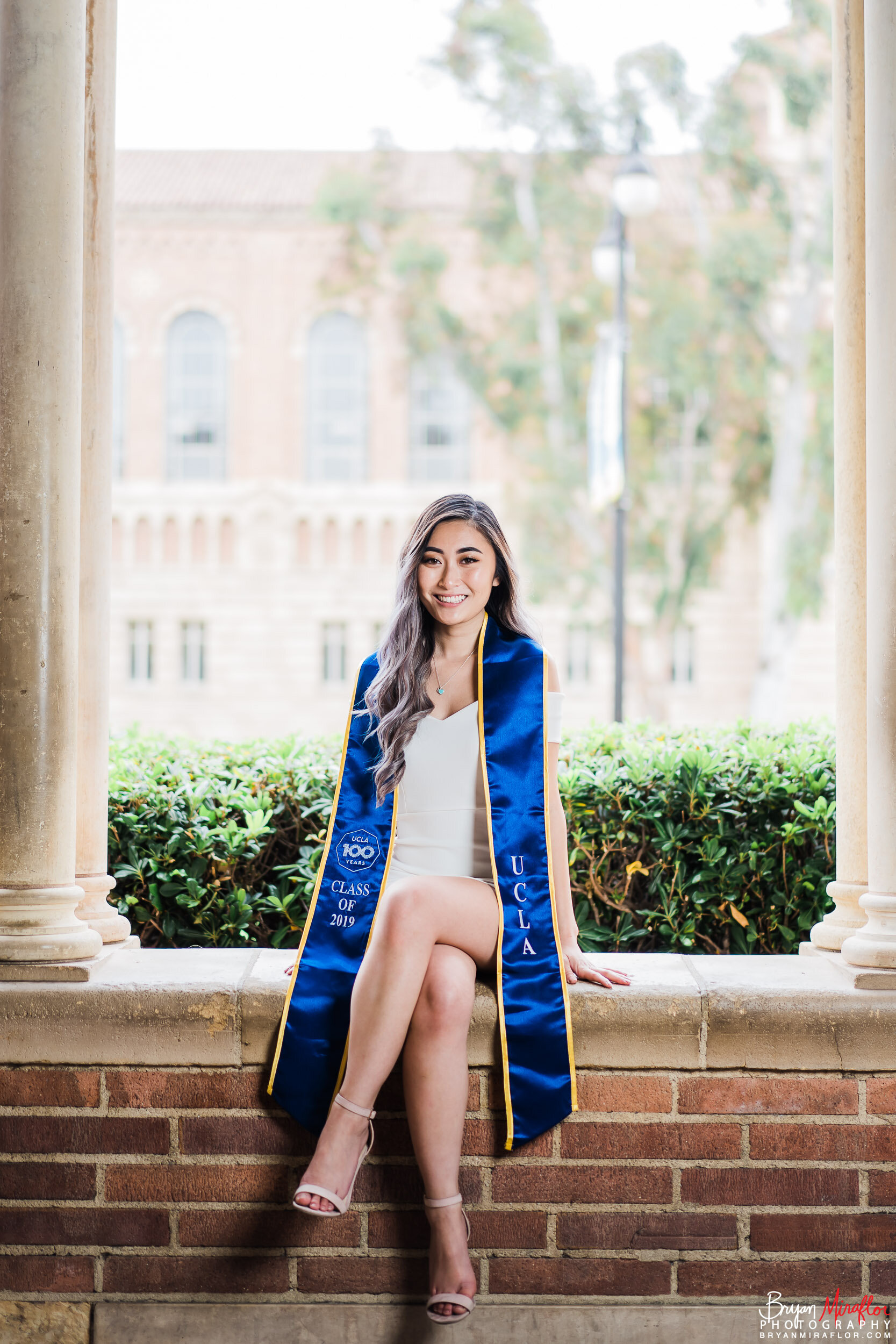 UCLA-Los-Angeles-Grad-Portrait-Photoshoot-Felicia-Bryan-Miraflor-Photography-005.jpg