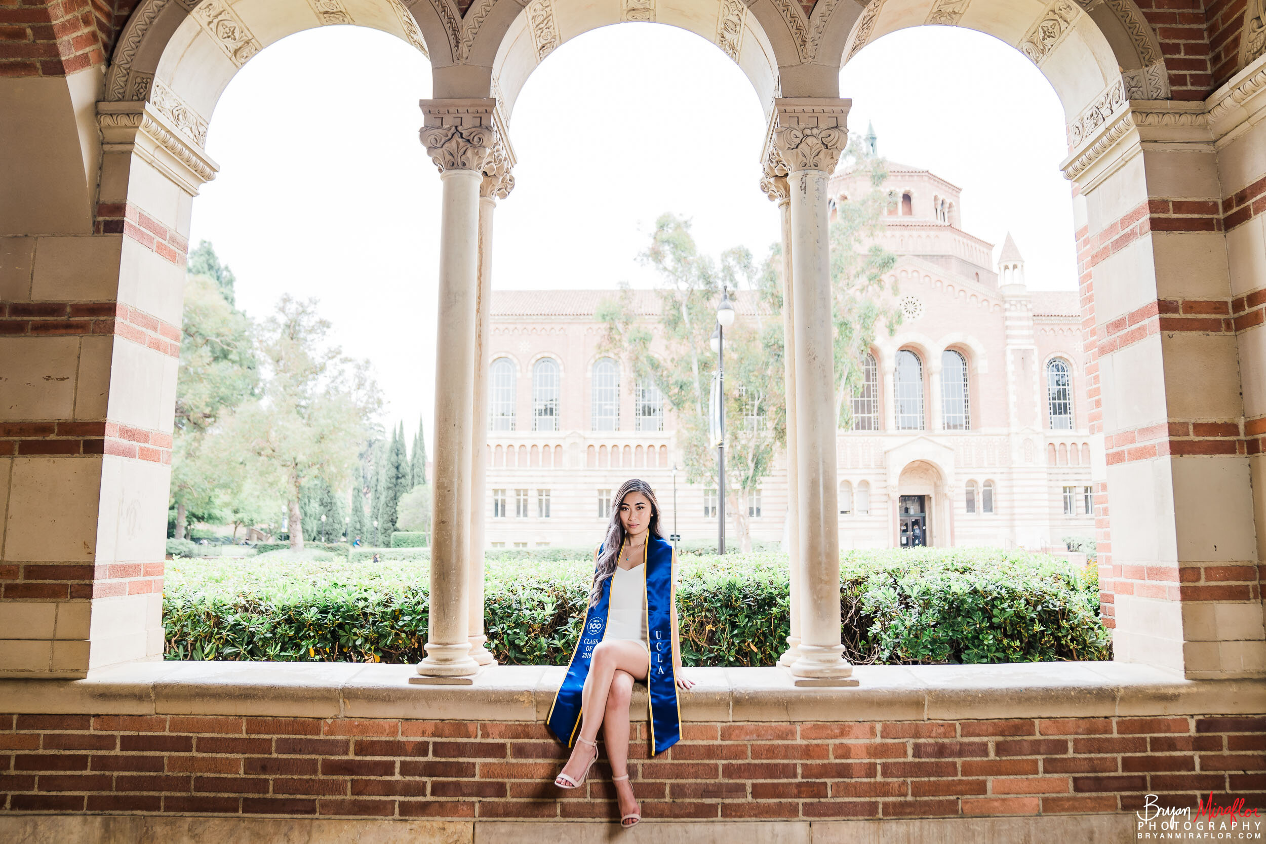 UCLA-Los-Angeles-Grad-Portrait-Photoshoot-Felicia-Bryan-Miraflor-Photography-006.jpg