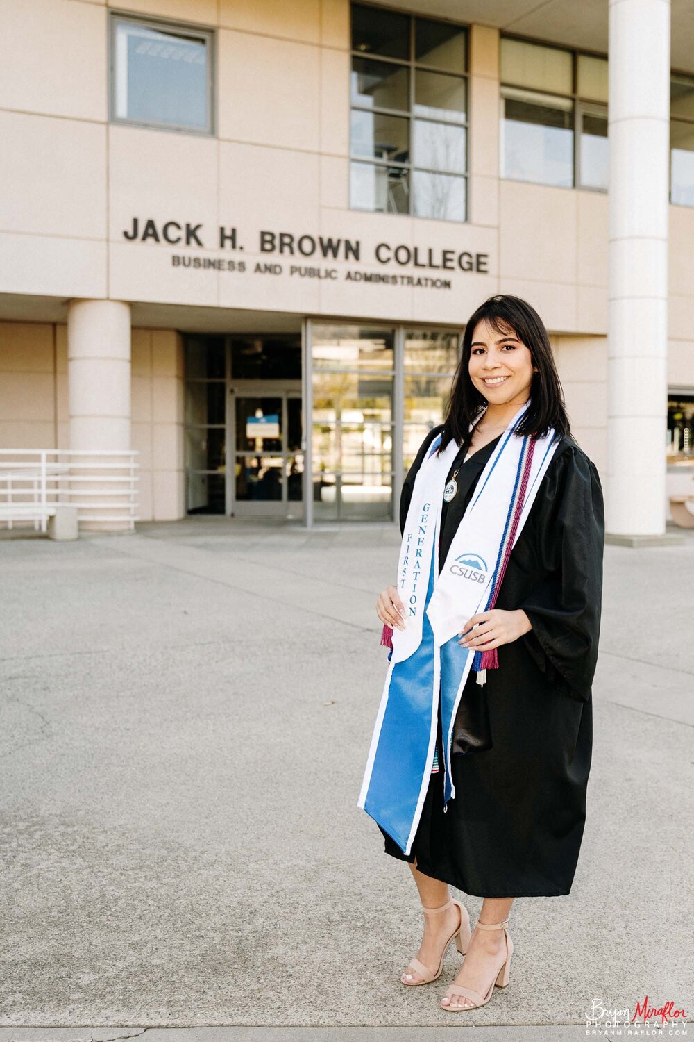 Miraflor-Photo-Maria-Grad-Portraits-CSUSB-Business-Admin-20191215-006.jpg