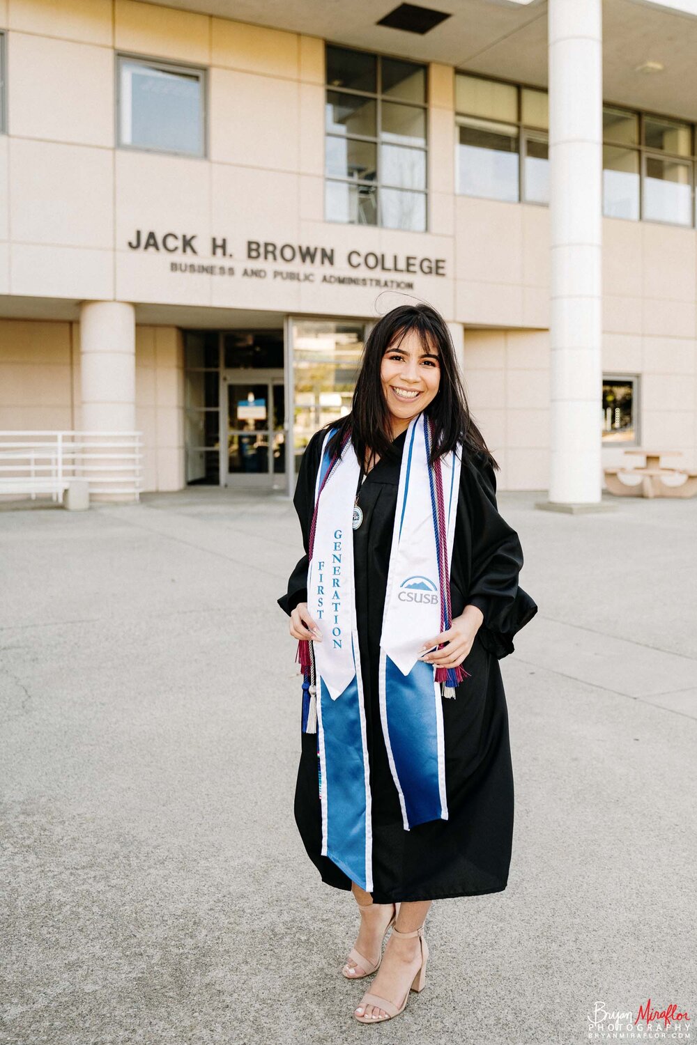 Miraflor-Photo-Maria-Grad-Portraits-CSUSB-Business-Admin-20191215-011.jpg