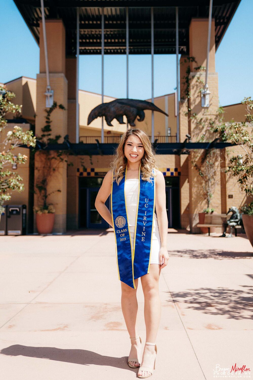 Bryan-Miraflor-Photography-Cristina-UC-Irvine-Grad-Portraits-Student-Center-001.jpg