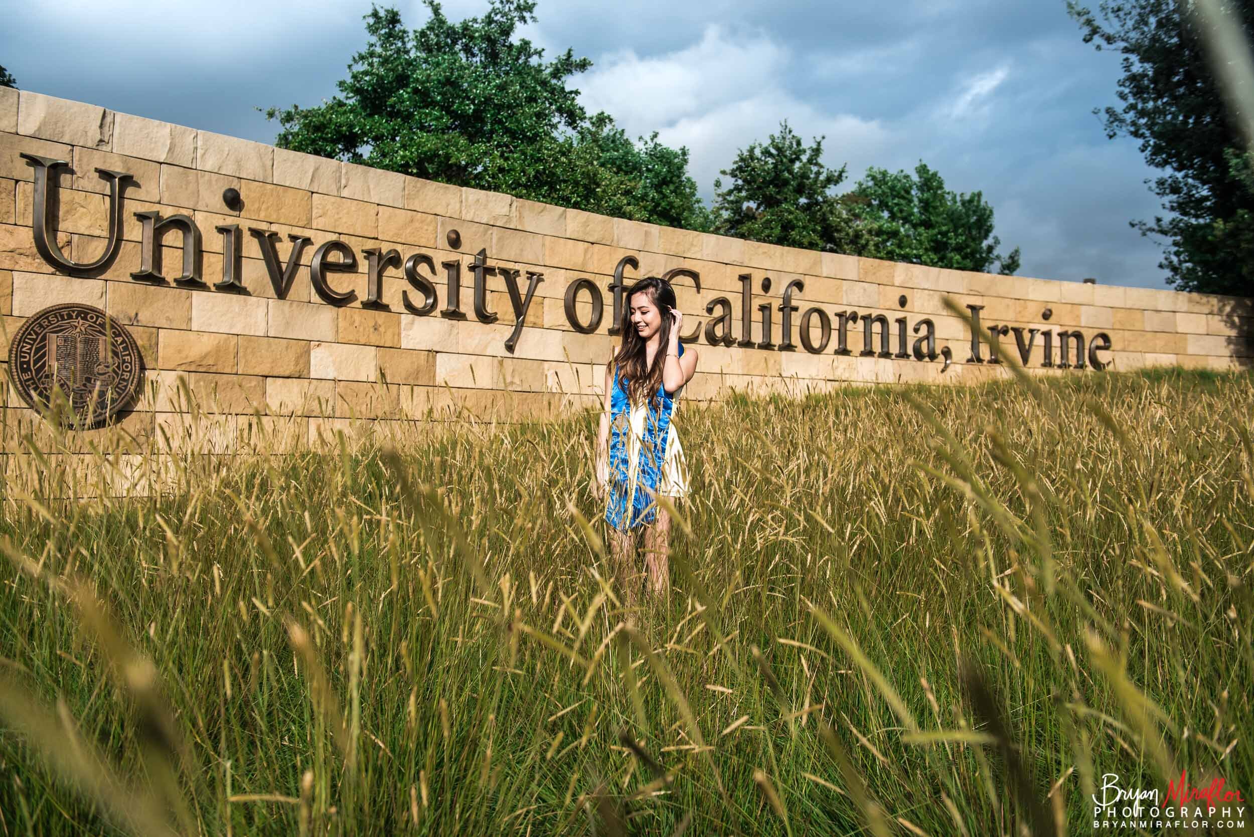 Bryan-Miraflor-Photography-UC-Irvine-Grad-Portraits-UCI-Sign-Bison-Karen-2017-094.jpg