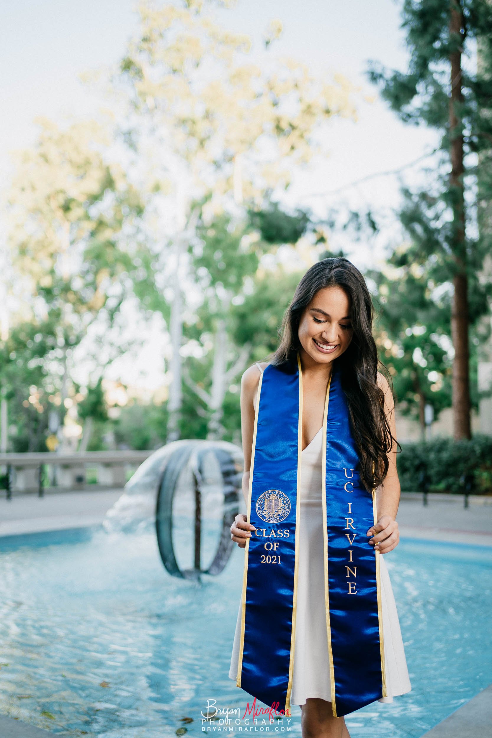 UC-Irvine-Grad-Portraits-Alena-Infinity-Fountain-Miraflor-Photography-2021-19.jpg