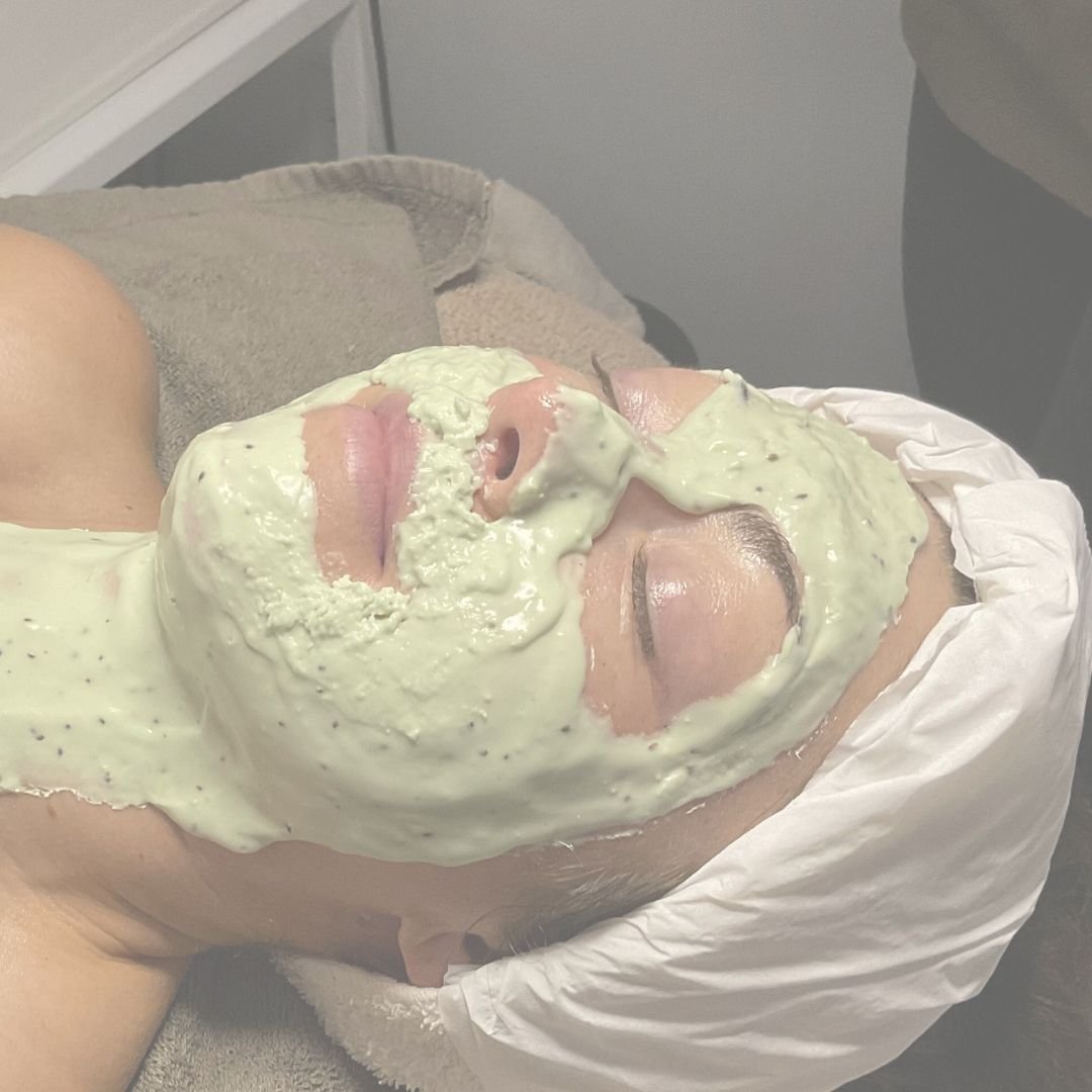 You don&rsquo;t have to tackle skin concerns alone! Come see a skin expert at Saisons and get a personalized facial treatment plan Made just for you ✨🌿
LINK IN BIO to book!
.
.
.
.
.
#hinghamharbor #hinghamshipyard #hinghamrestaurants #hinghamanchor
