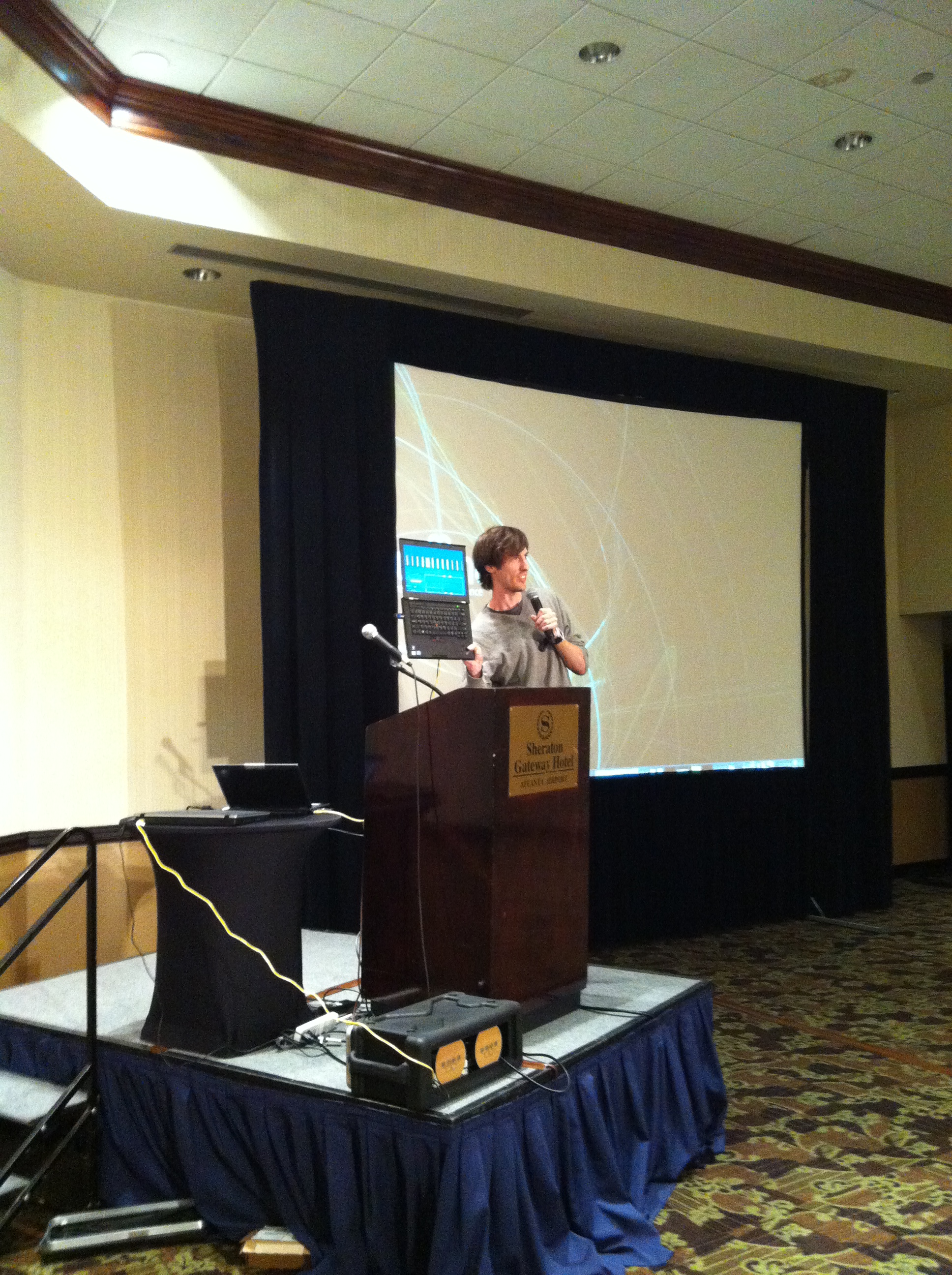 Balint Seeber talking about signal analysis with GR
