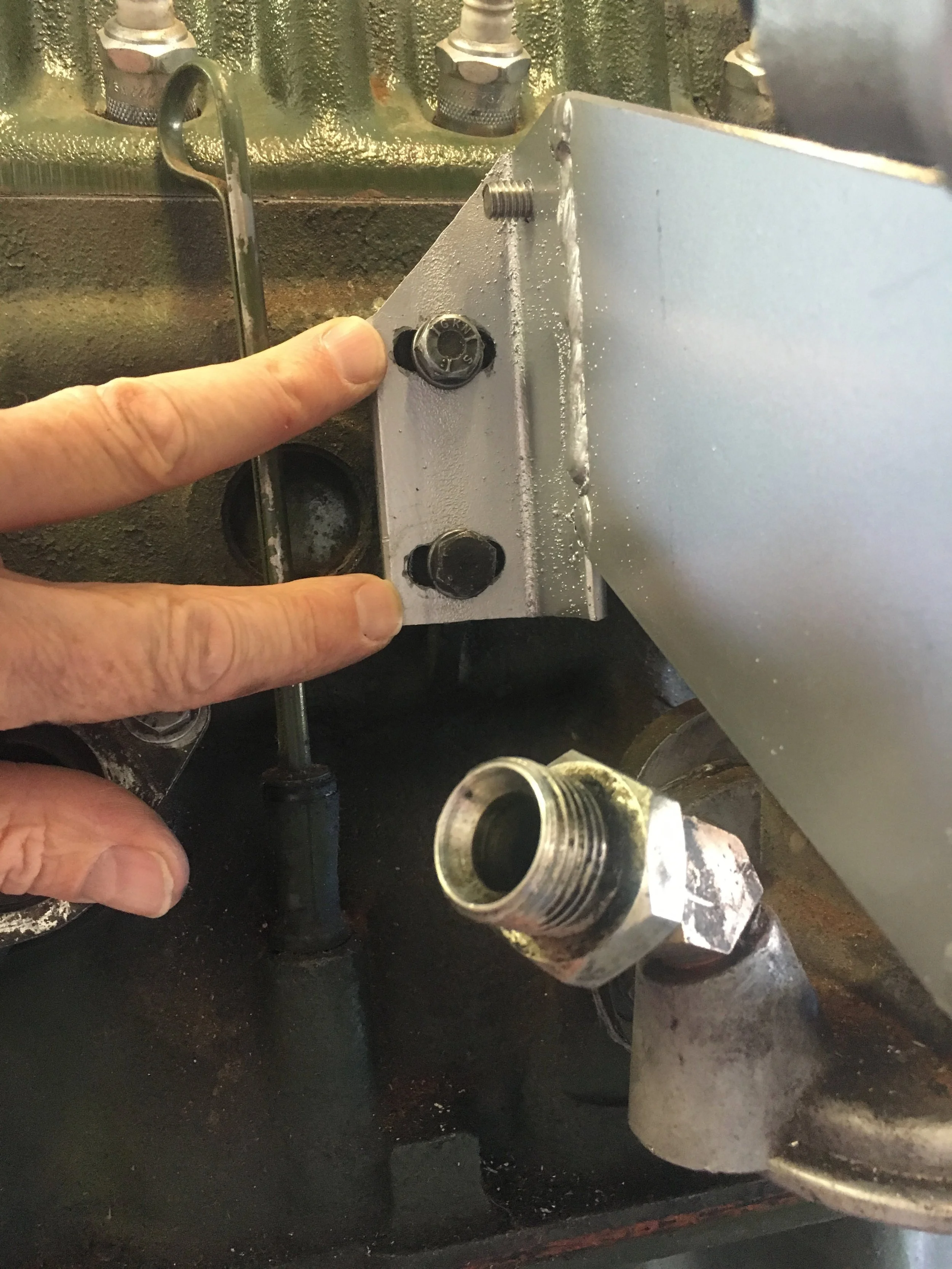 install_r_mounts(2).jpg
