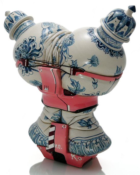 Manga Ormolu Ver. 4.0-k (2010) H 19.5" (49.5cm)