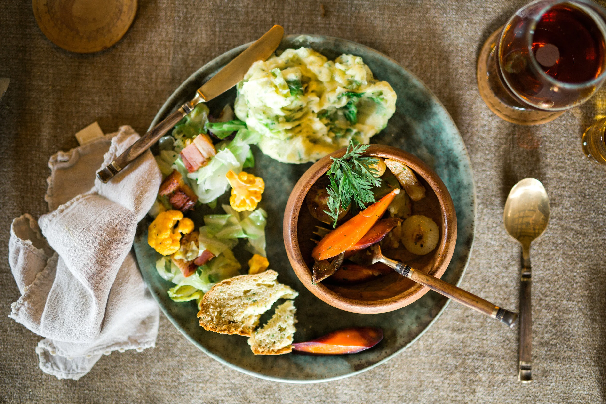 CottageHill_IrishDinner_RusticWhite052.jpg