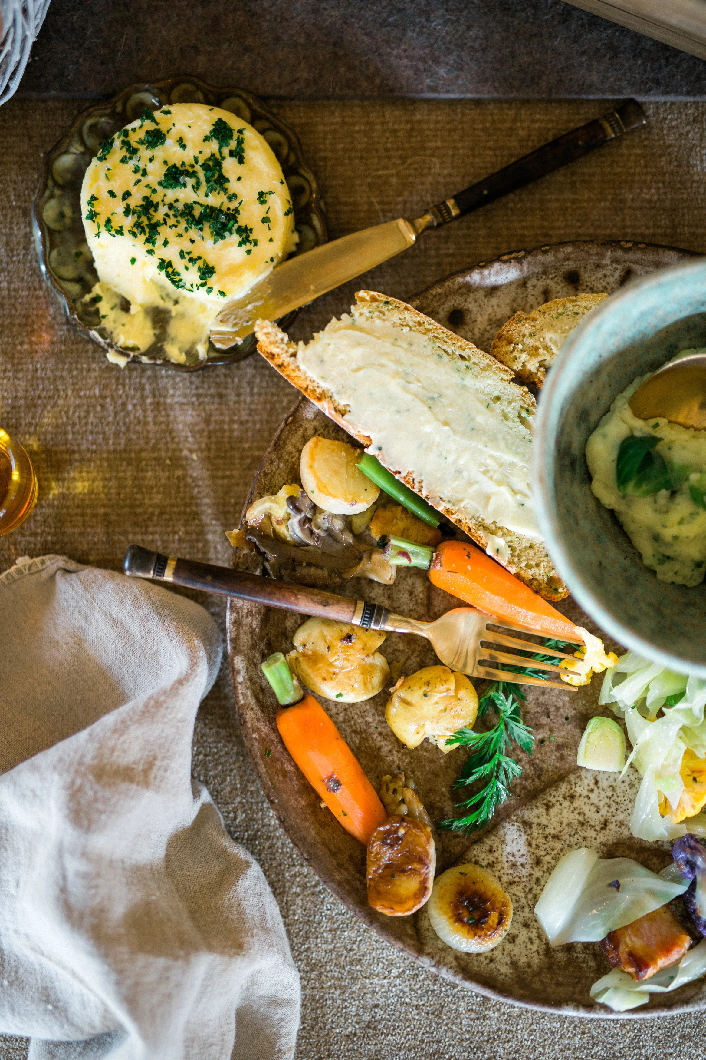 CottageHill_IrishDinner_RusticWhite053.jpg