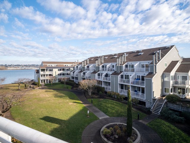 267 N Hayden Bay Dr-17.jpeg