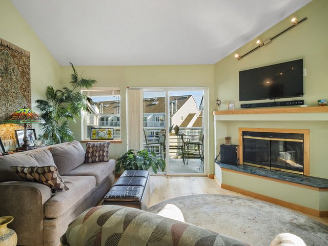 267 N Hayden Bay Dr-13.jpeg