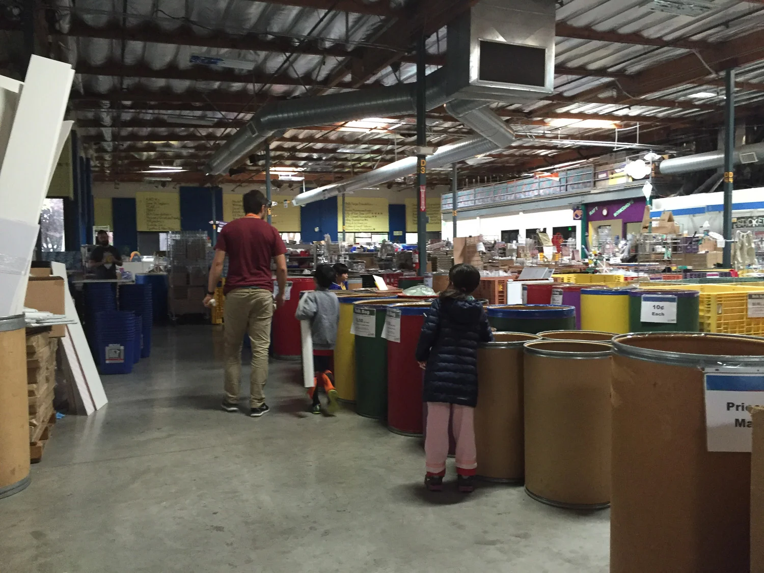 Josh, Lev, Noe and Ada dig through the bins at RAFT for the most inspiring brush materials.