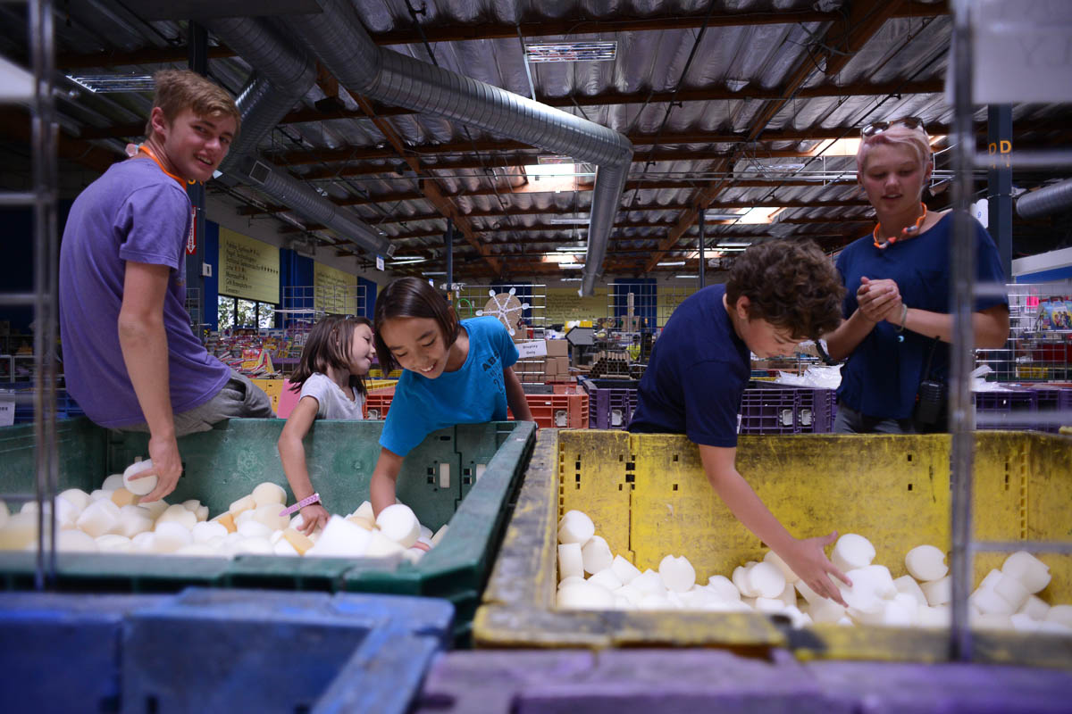 Ella, Asha and Zach delve into the sponge section.