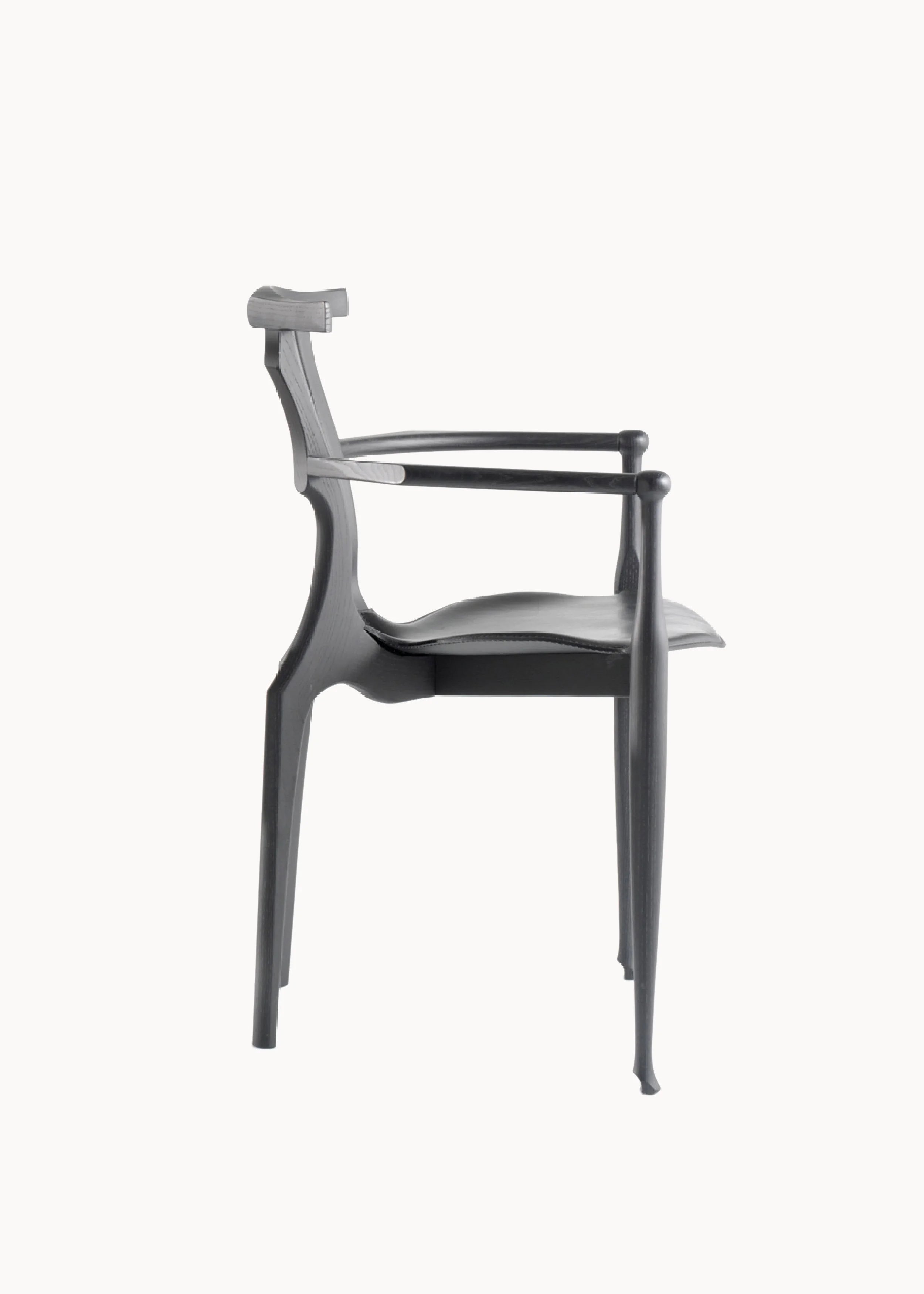 BD_Gaulino_chair_OscarTusquets_black.jpg