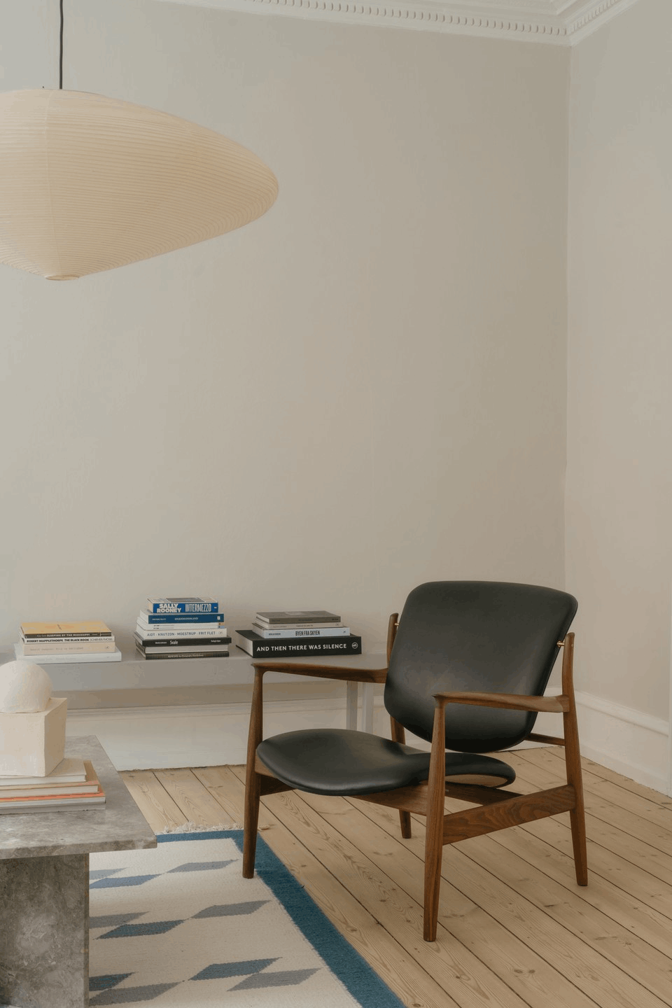 The France Chair_Walnut_Elegance_Black_3.png