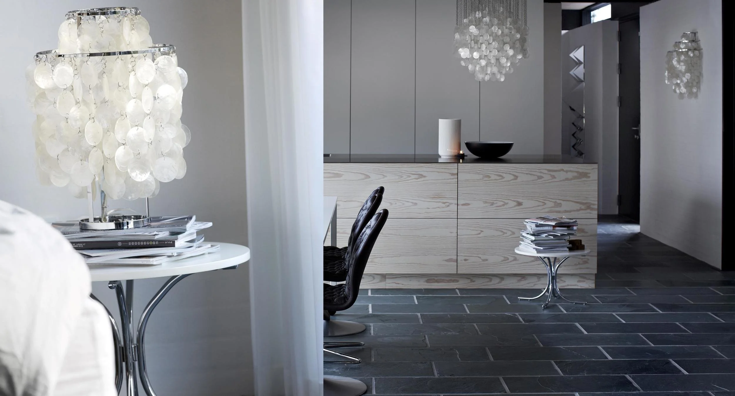 Modular-Table-Lifestyle-5575x3000px.jpg