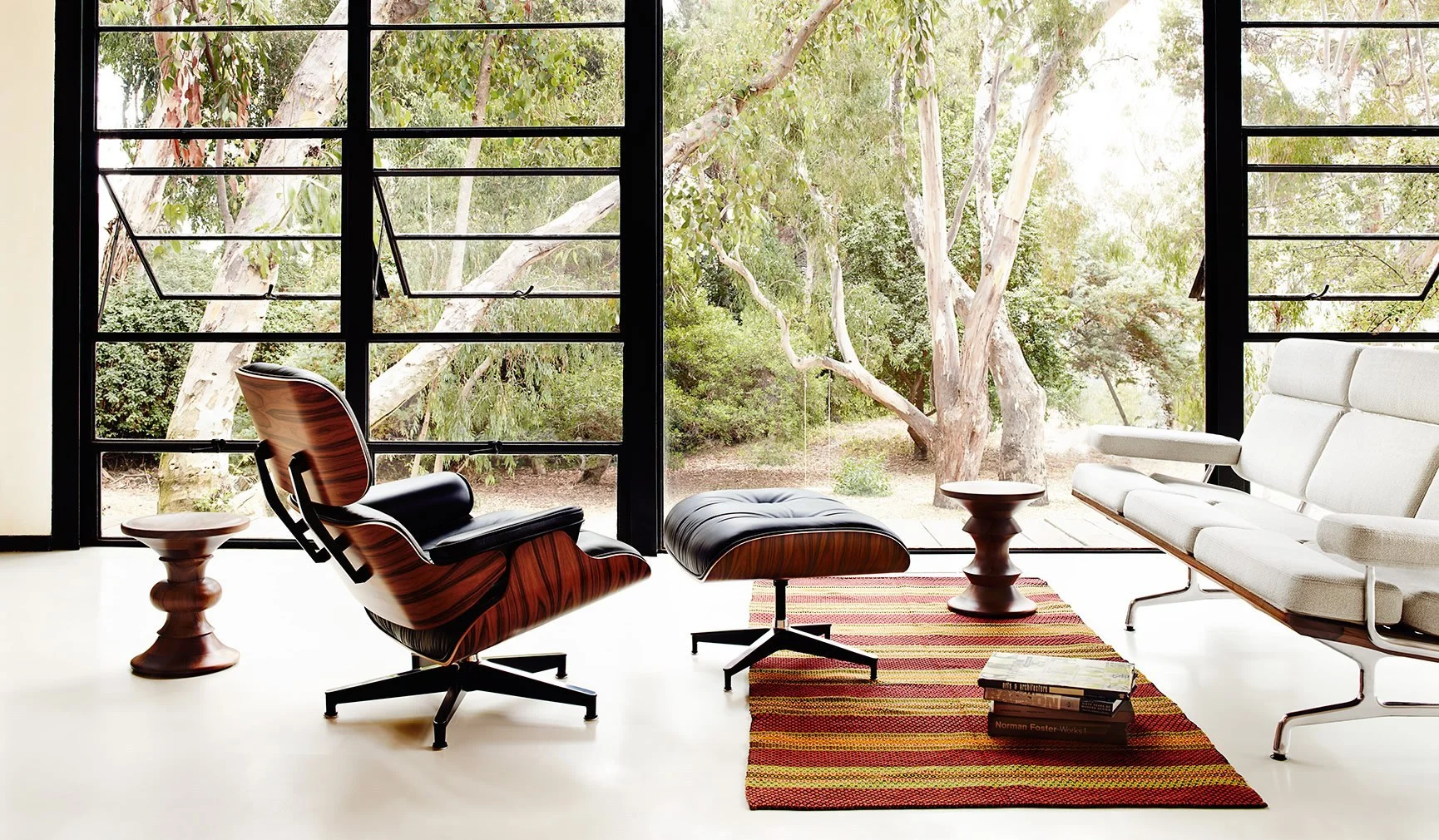 hero-living-lounge.jpg
