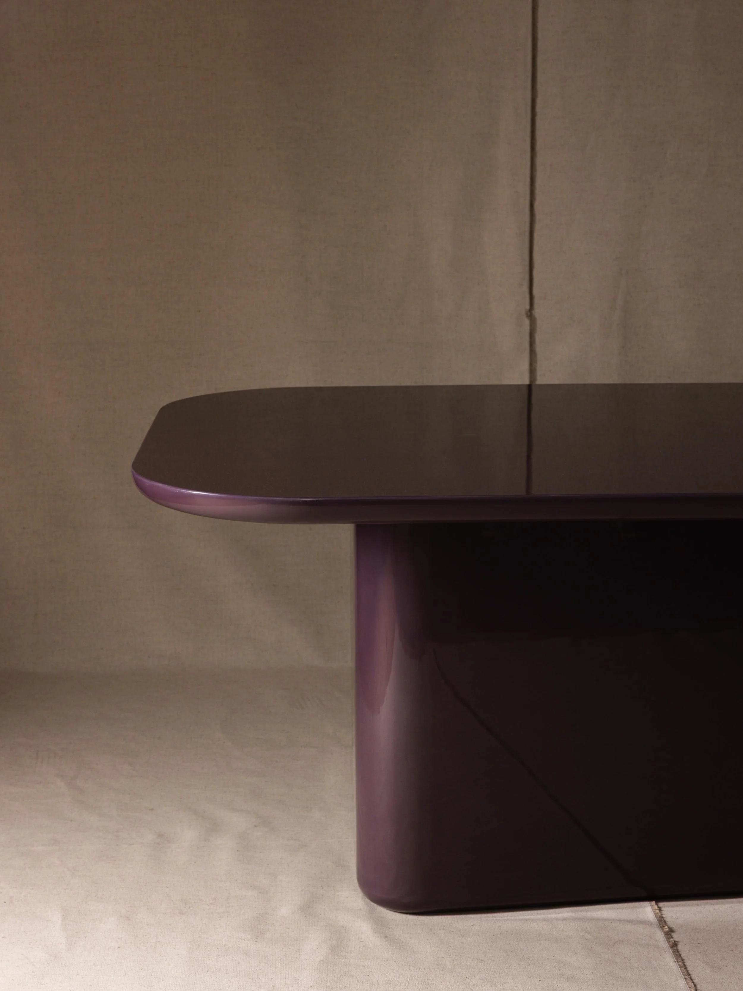 To be trusted. 

@ora.house.furniture

By all measures, a dream team of talents. 
Dream collaboration with @natalieodesign 

@jackharlow 

Seeing it. Trusting it. 

Gratitude. 

@katelikeheart 📸

#furniture #furnituredesign #custommade