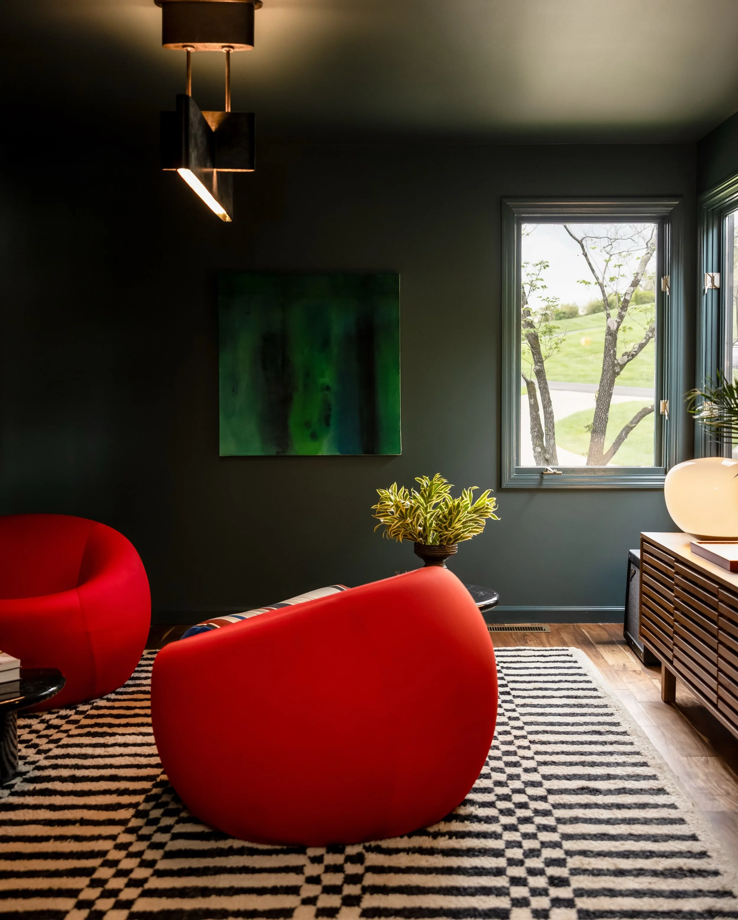 Room vibes. All lined up. 

Concentrated color and pattern. 
Personalized with care.

Yes! A complete win. 🏁 

@katelikeheart 📸 

#colorsaturation #interiordesign #grandprix