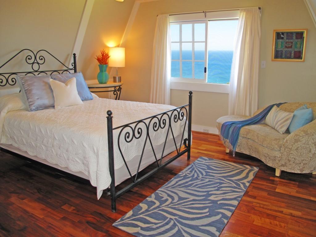 lrg-14-16makaibedroom.jpg