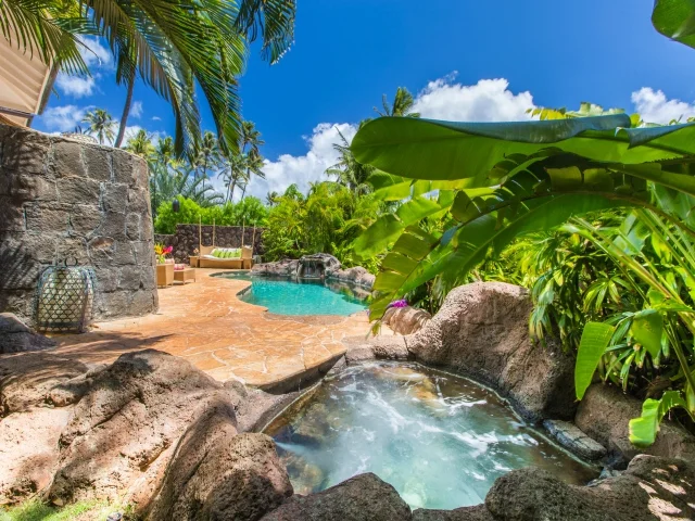 Pool---Spa_640x480_1982883.jpg