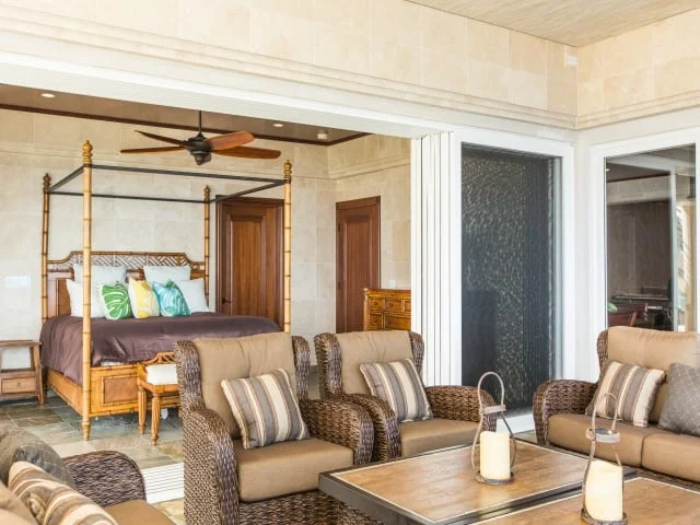 Bedroom-Suite-3-Lanai_640x480_2130147.jpg