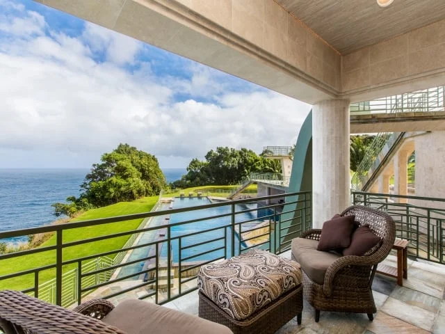 Lounge-Lanai_640x480_2130267.jpg