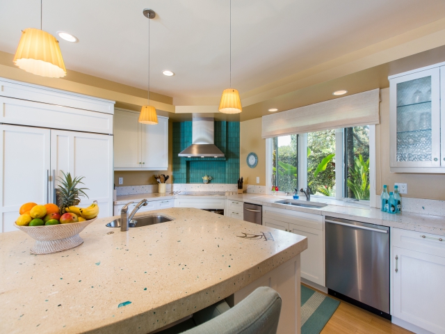 Kitchen_640x480_2151523.jpg
