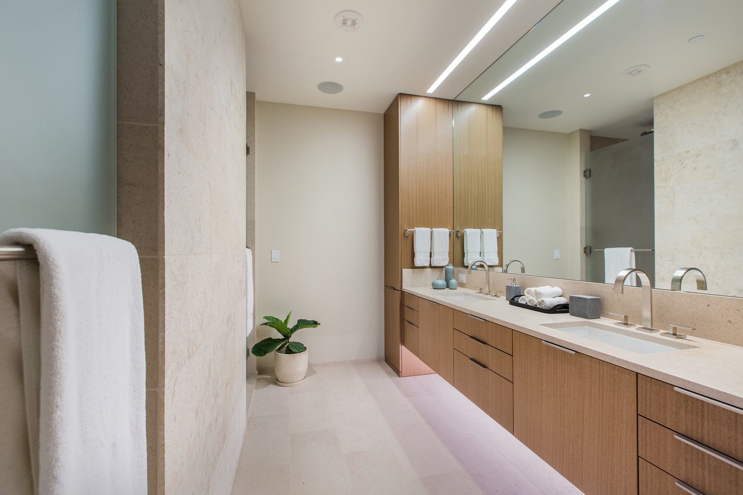 Park Lane Palm Resort Hawaii S Luxury Homes