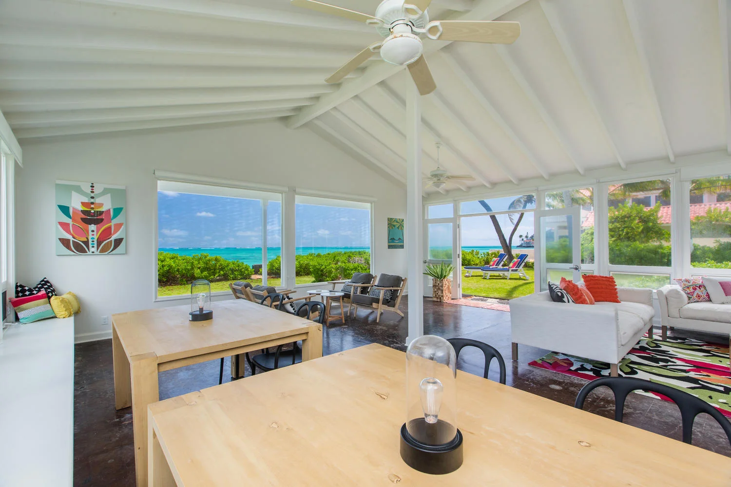 1502 Mokulua Dr Kailua HI-large-010-47-Family Room-1500x1000-72dpi.jpg
