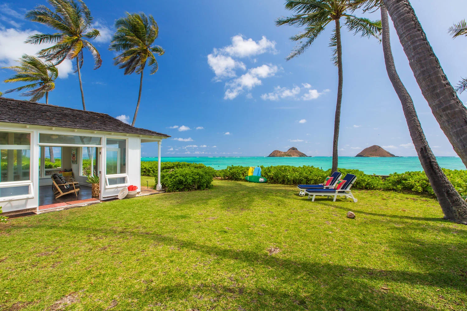 1502 Mokulua Dr Kailua HI-large-022-50-Ocean Front-1500x1000-72dpi.jpg