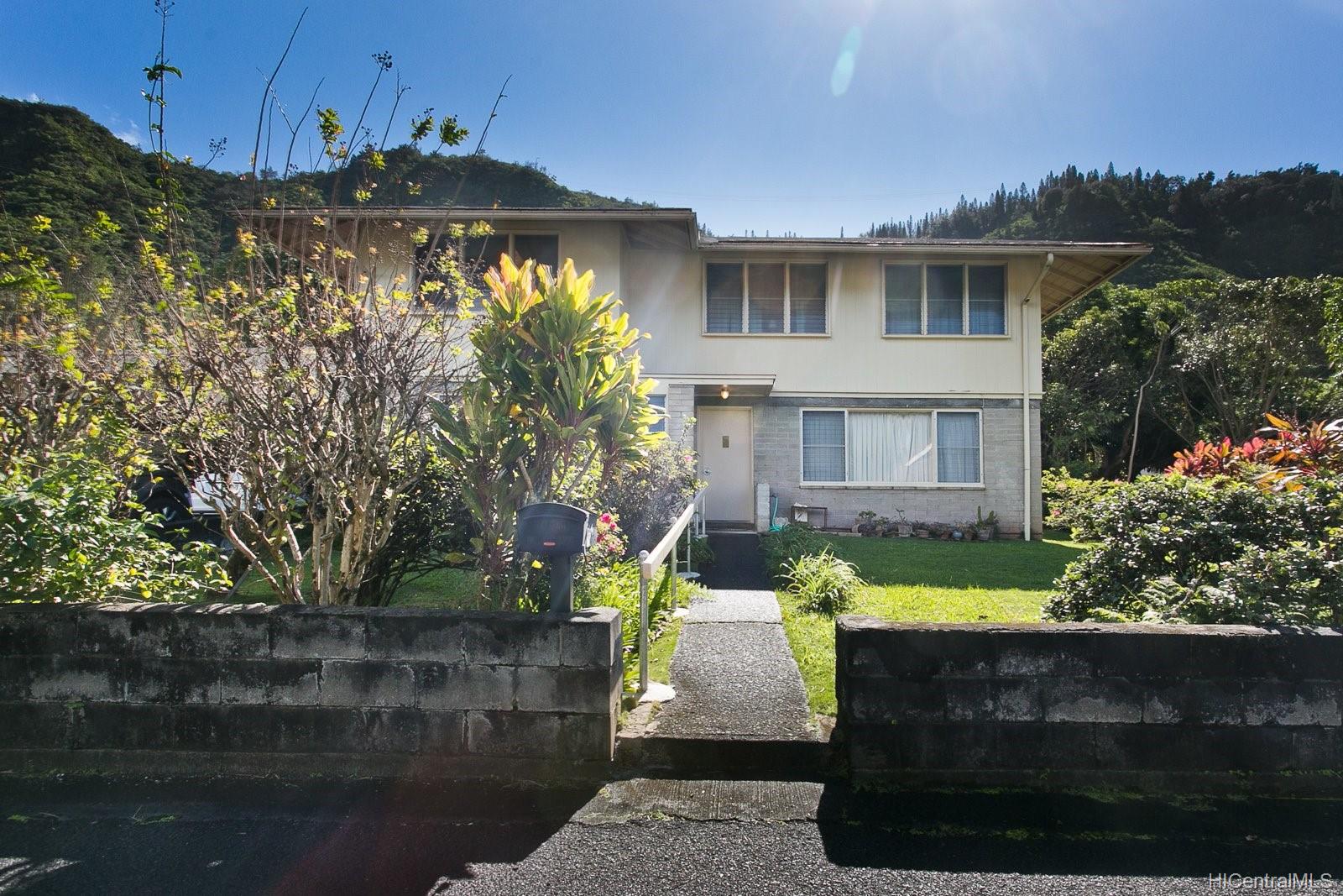 3066 Puhala Rise #A Honolulu, HI 96821