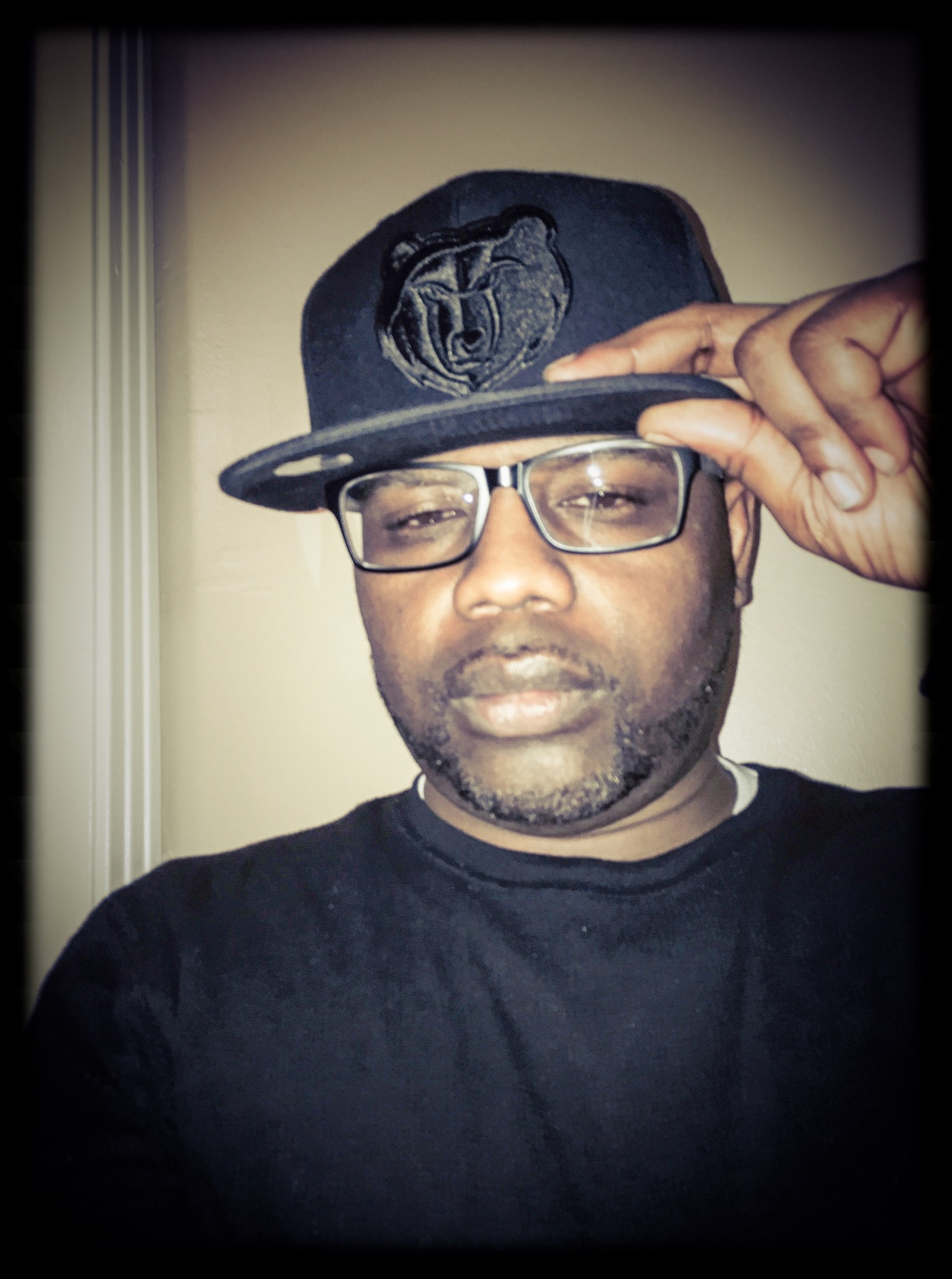 Ponce Beyond: Beat-maker | Sound Designer | Producer | Artist | Consultant for Doxside Music Group (DMG). Chief Creative Officer for Dojo Sound Creatives (Creative Design Team) | Origins | Memphis USA Produced Nice Guys Don't Kill Kindly, Ready For Love, Earth Hurts Sometimes, and Dark Knights. The foundation for the project.