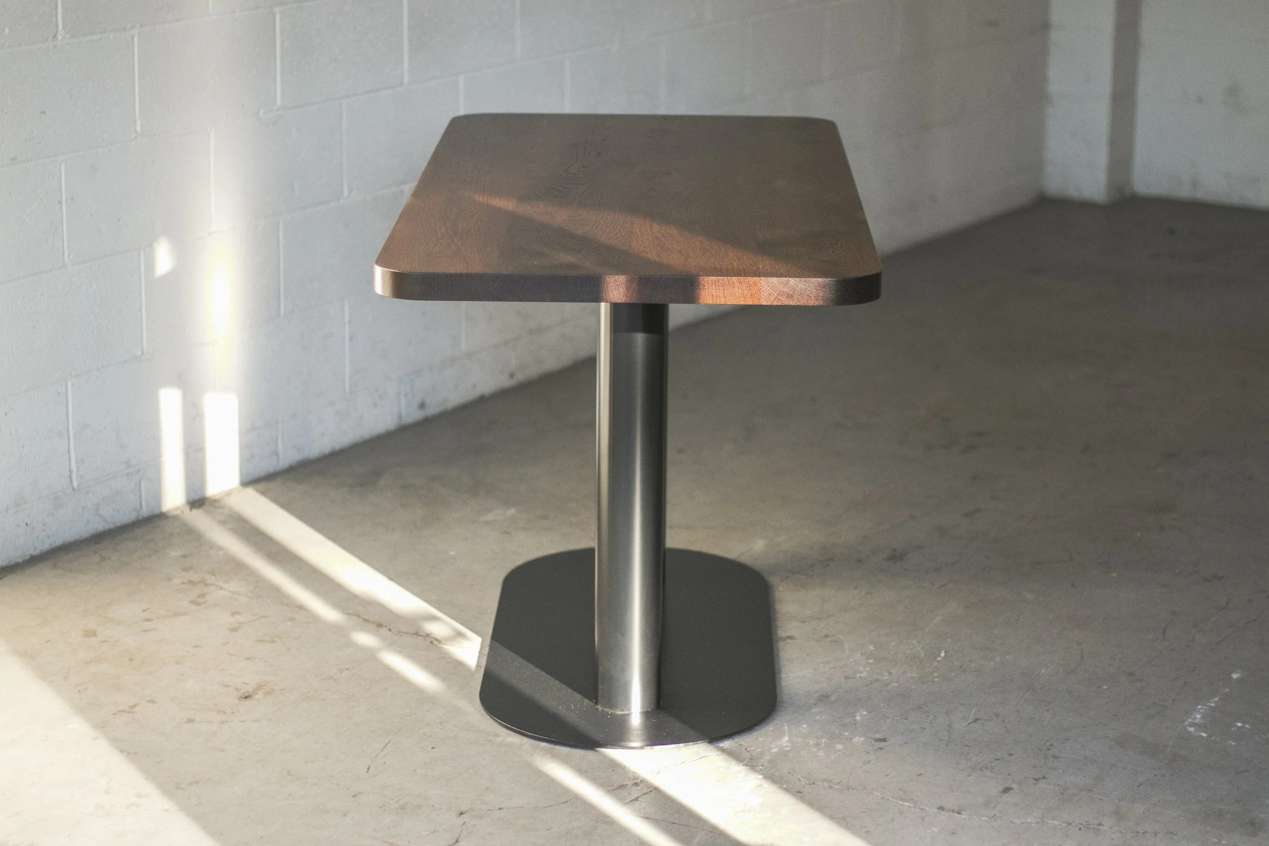Pill WhiteOak Pedestal Sawatdee 03.jpg
